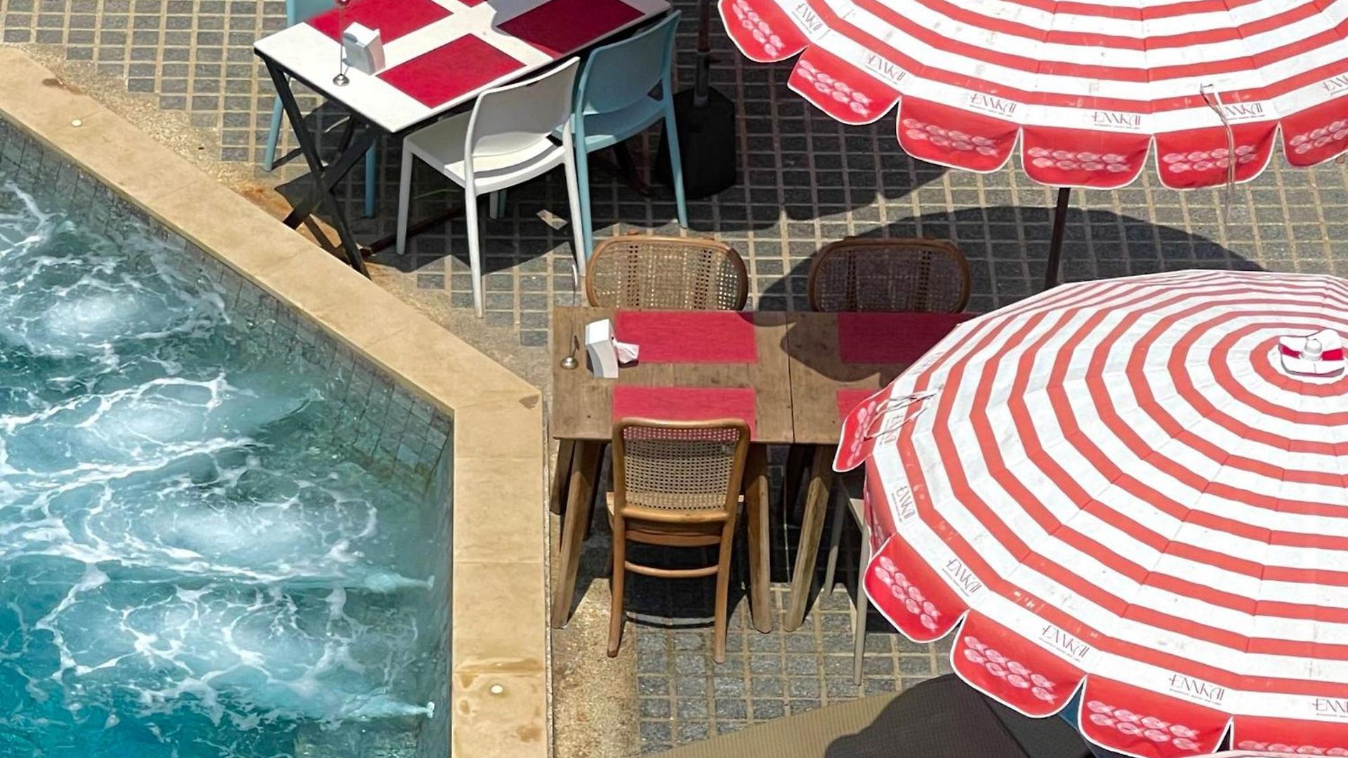รีสอร์ท Ennkai Beachfront Koh Larn *
