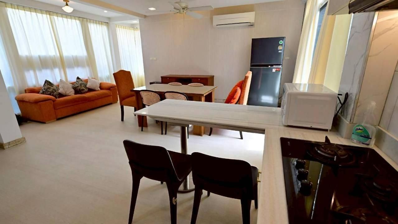 Fiscus 3 Bedrooms With Private Pool. วิลล่า *