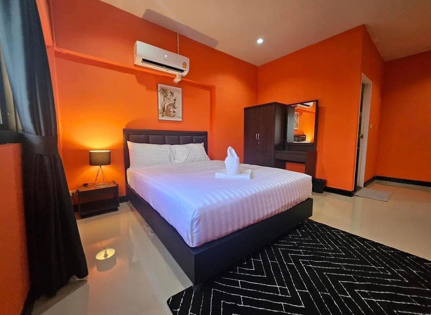 Peter House No Balcony Hotel *