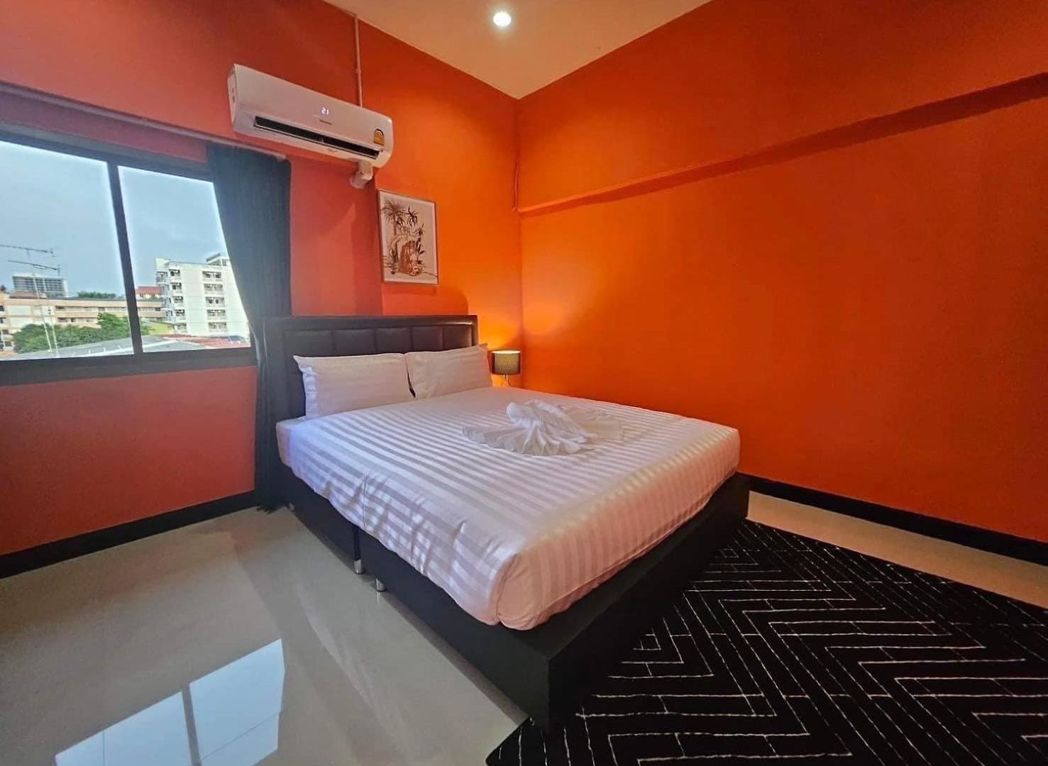 Peter House No Balcony Pattaya