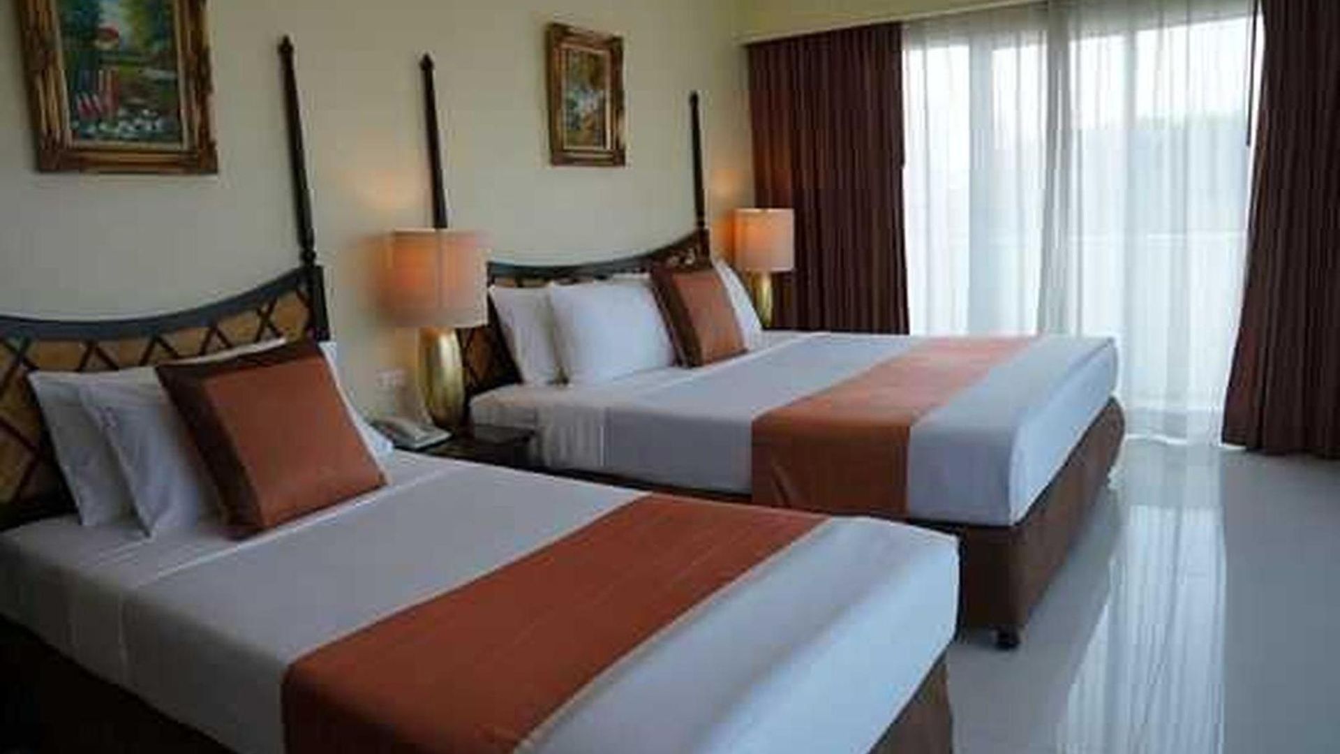 Palette Luxe North โรงแรม 5*