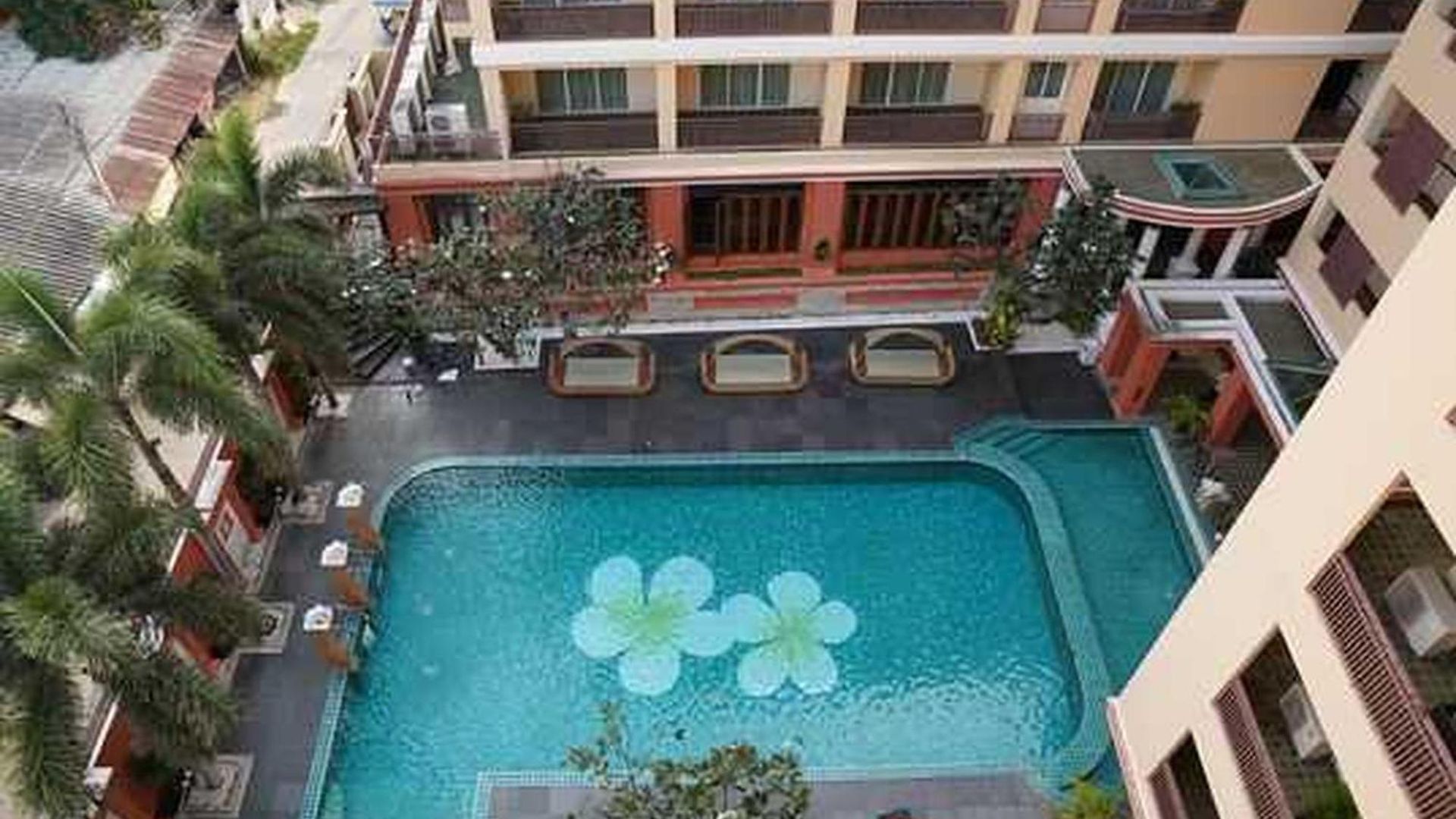 โรงแรม Palette Luxe North