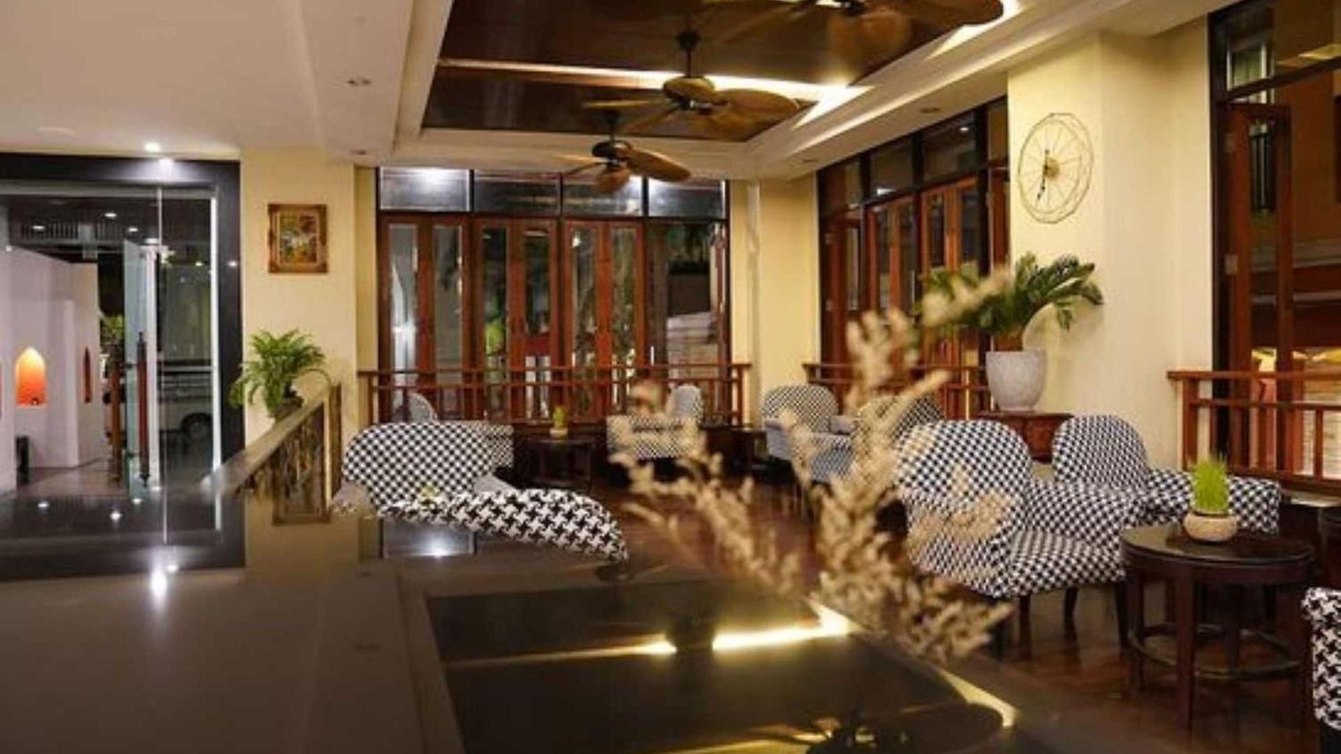 โรงแรม Palette Luxe North