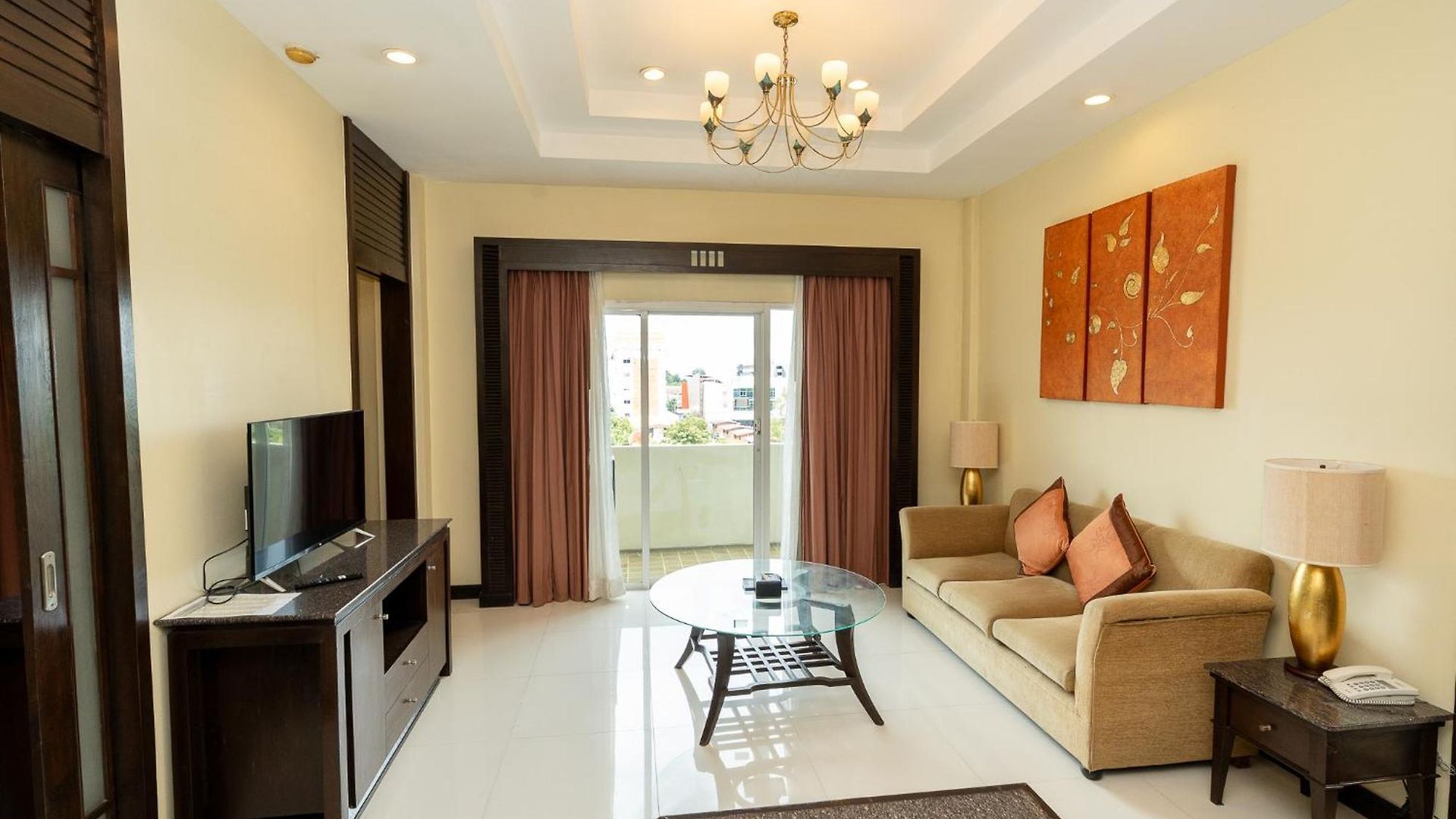 Sunday Chateau En - โรงแรม