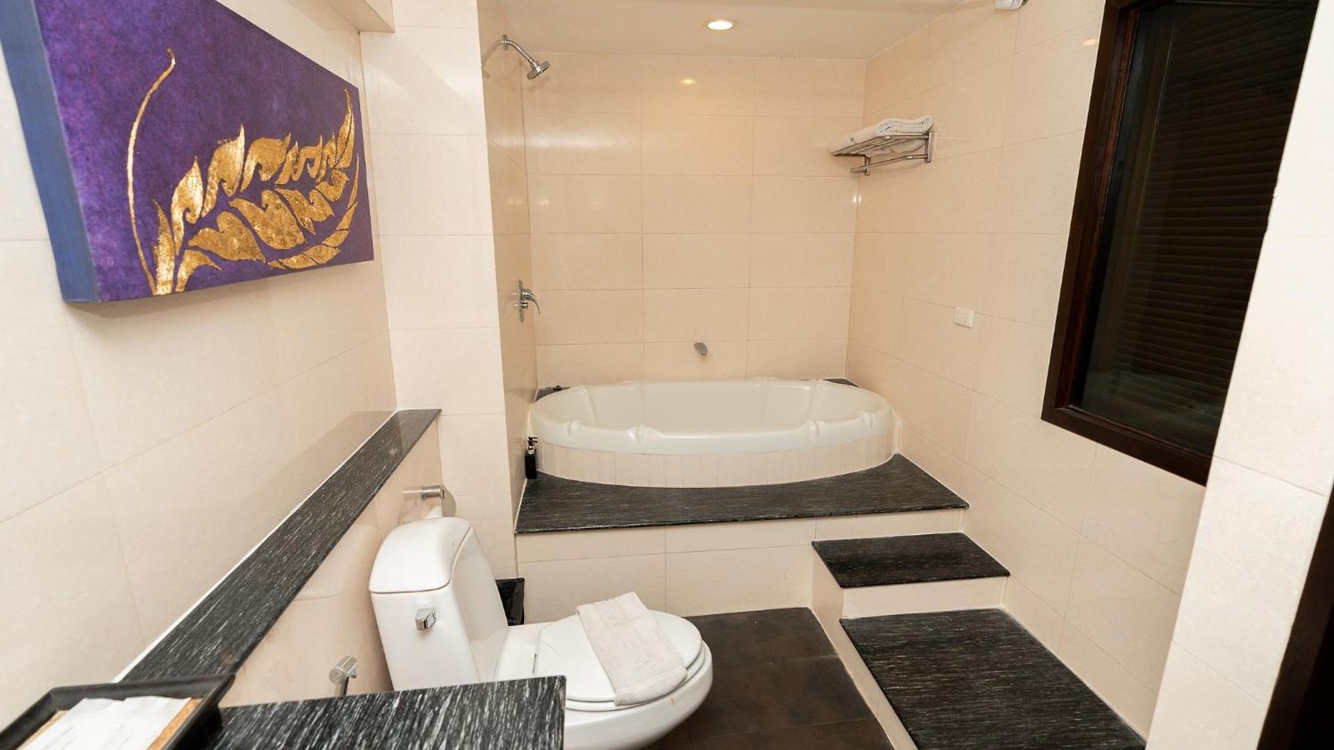 โรงแรม Sunday Chateau En - 5*