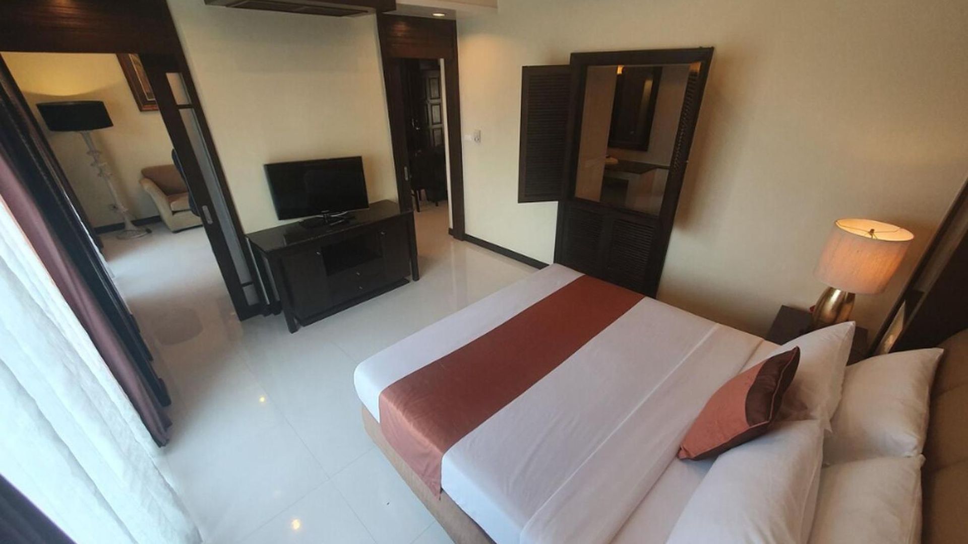 Palette Luxe North โรงแรม 5*