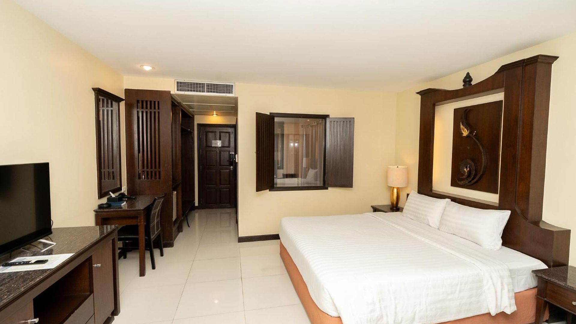 โรงแรม Sunday Chateau En - 5*