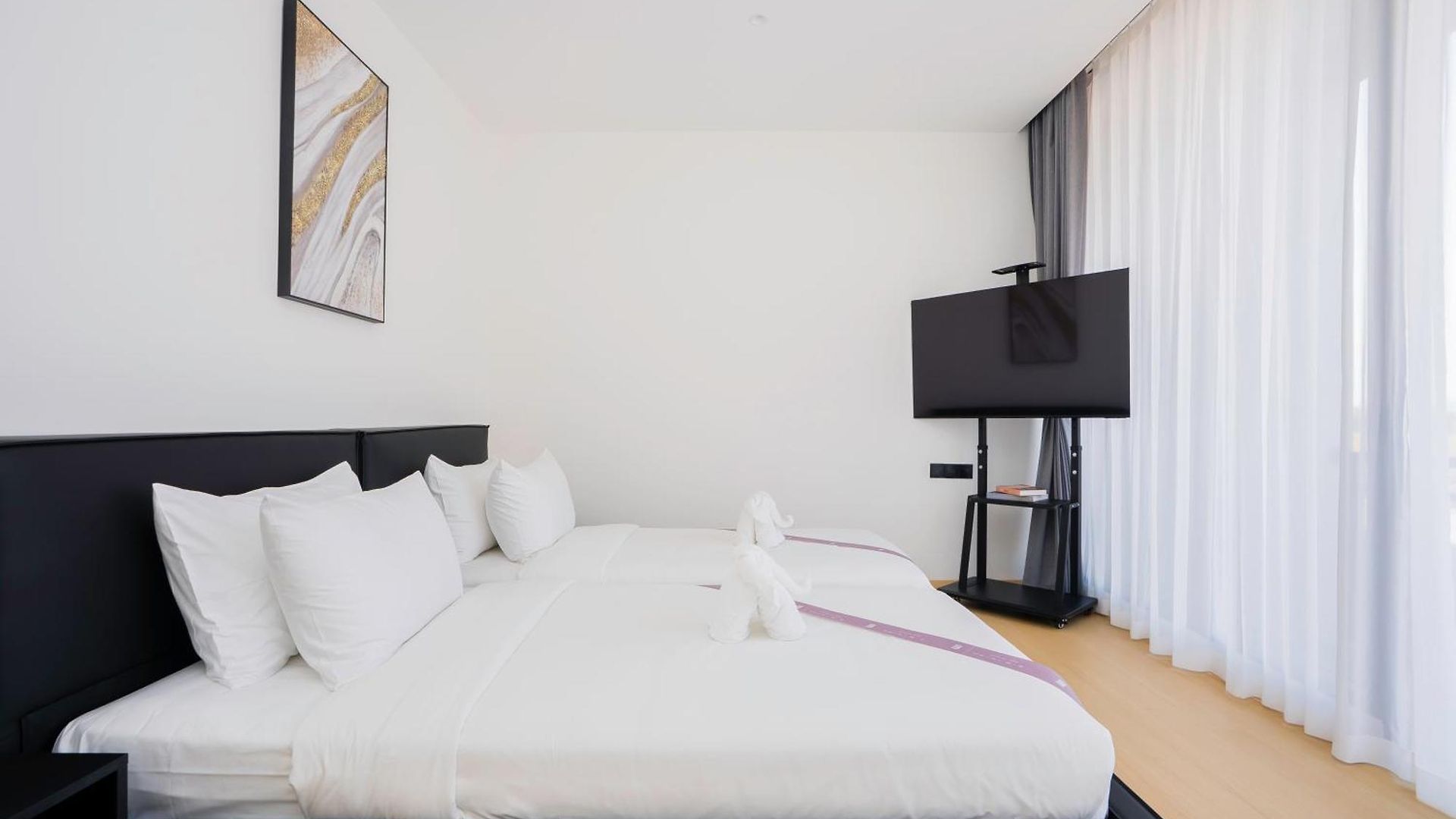 โรงแรม Hiii Aura Pool Pattaya