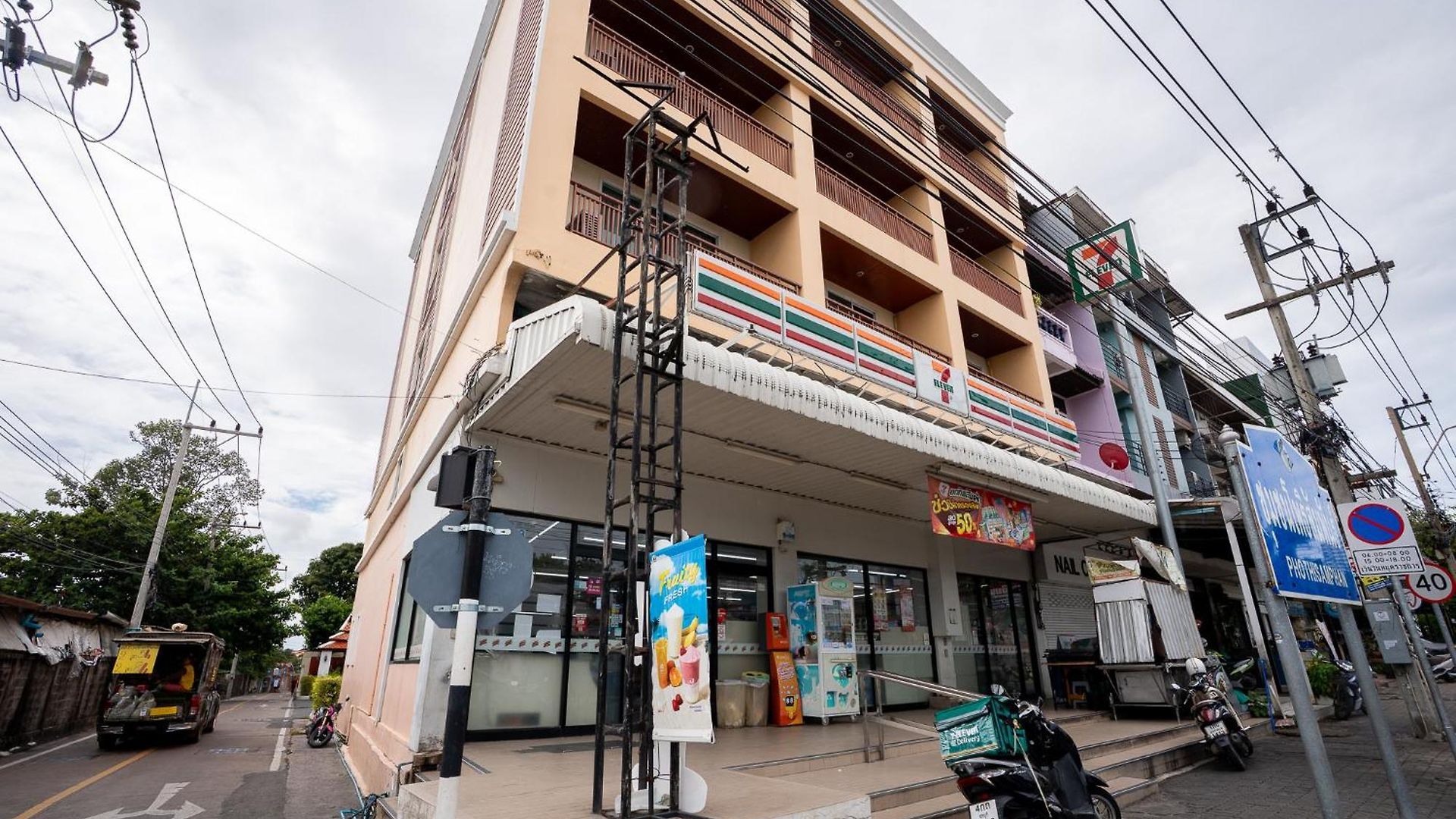 โรงแรม Sunday Chateau En - Pattaya