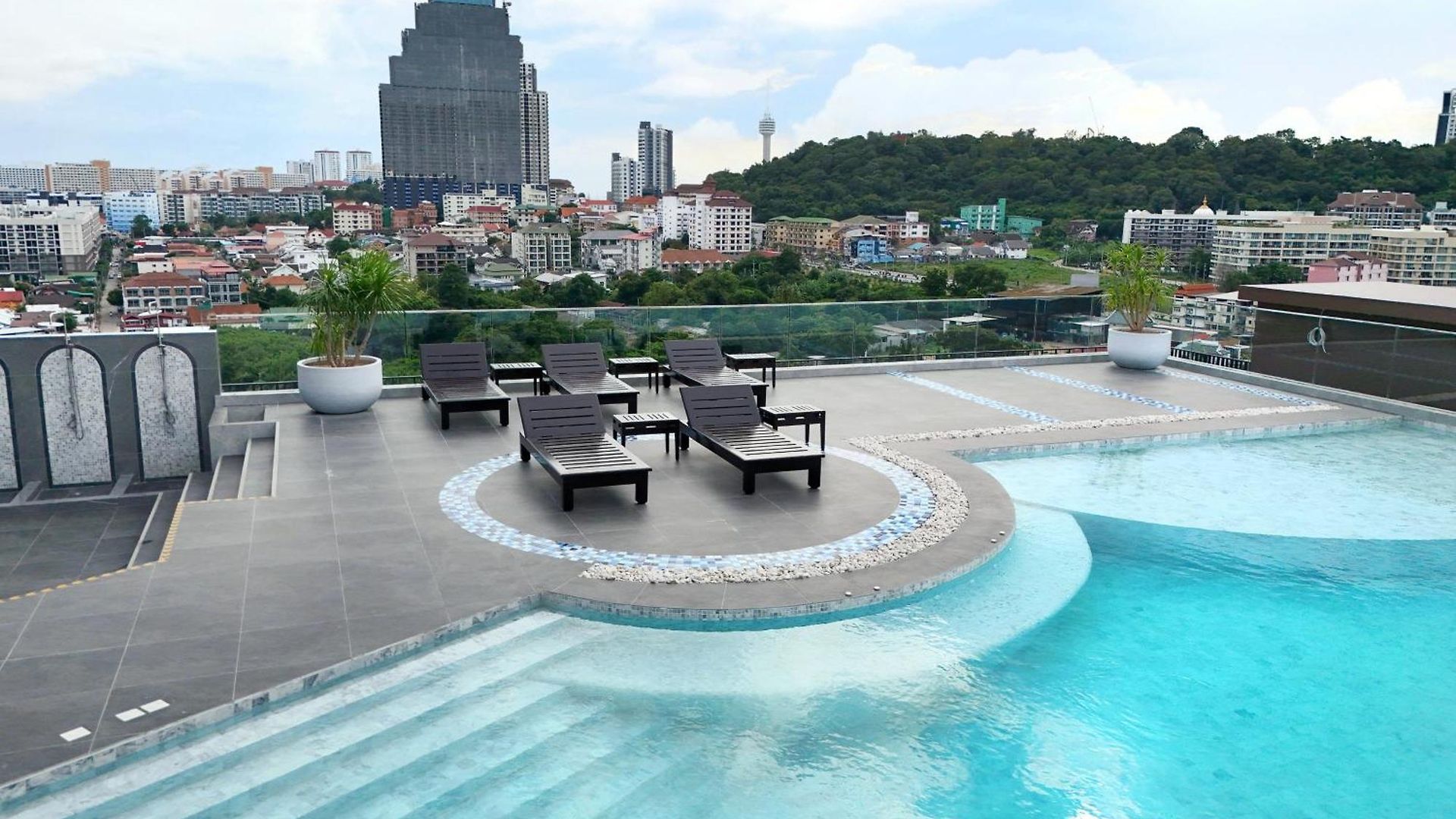 Samsara โรงแรม 5*