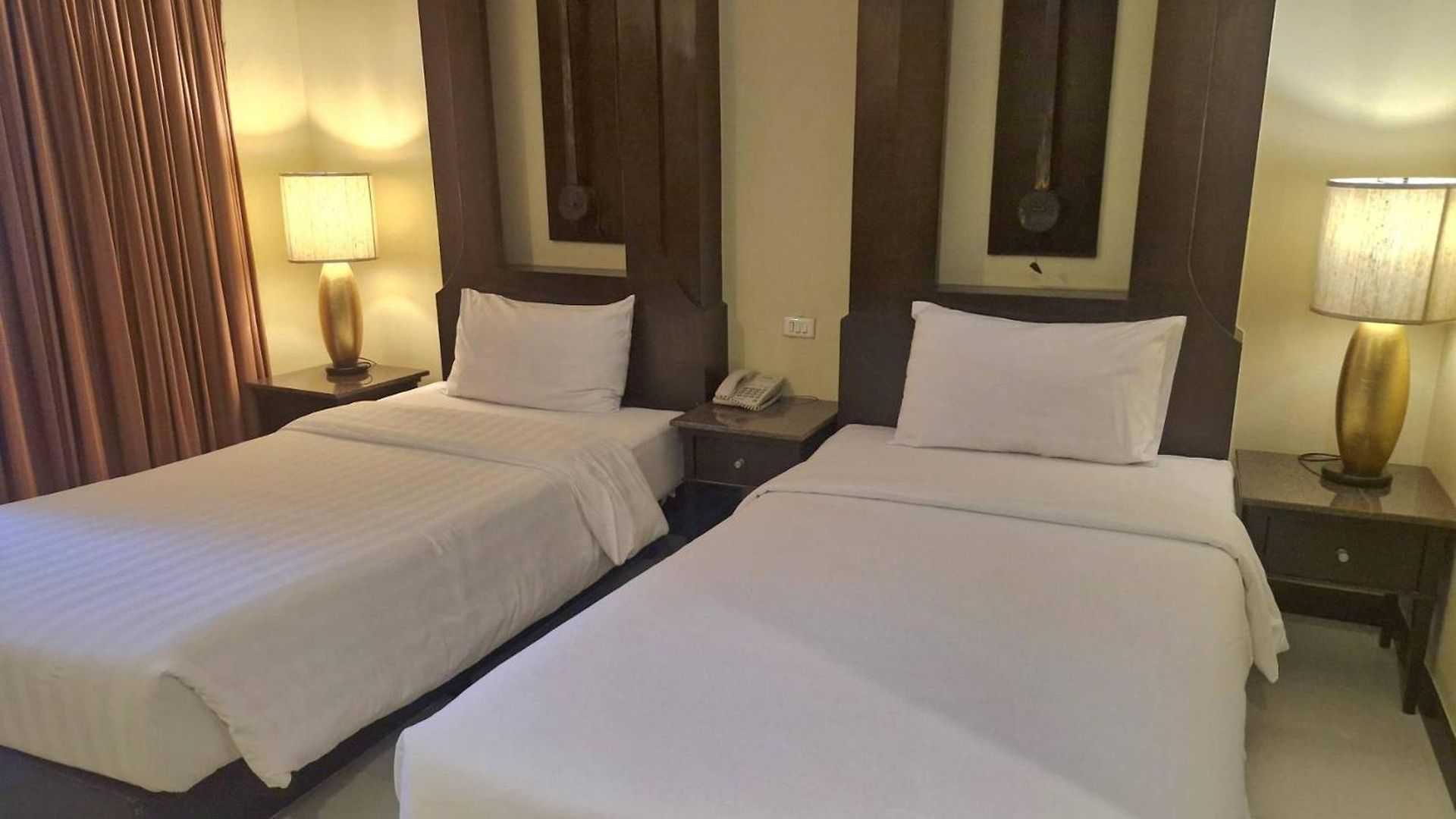 Sunday Chateau En - โรงแรม 5*