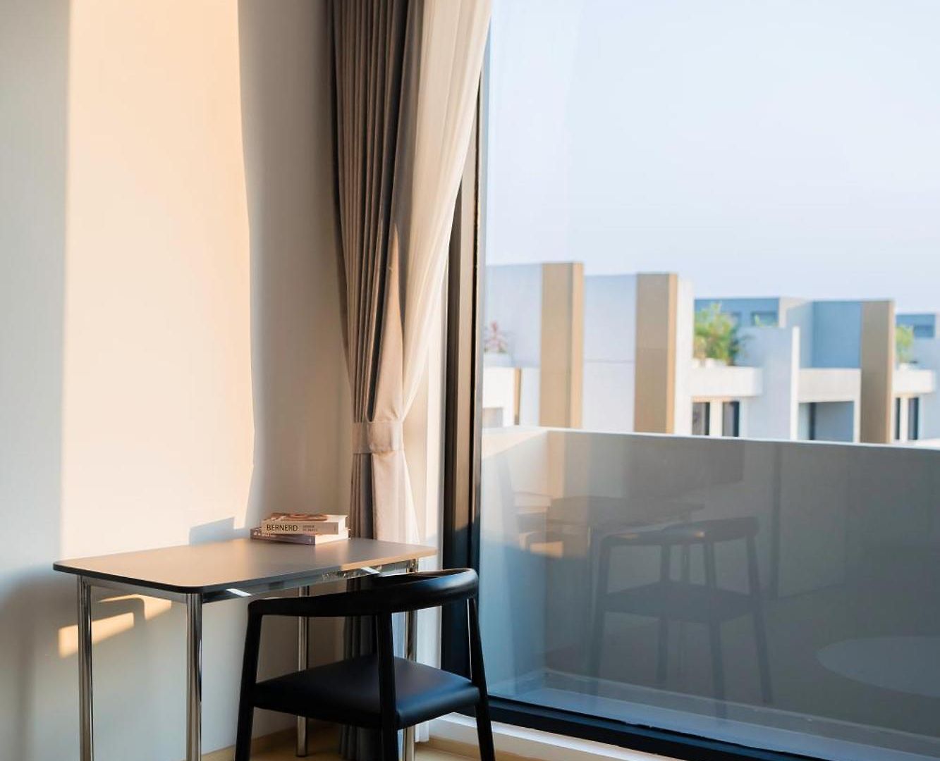 Hiii Aura Pool โรงแรม Pattaya
