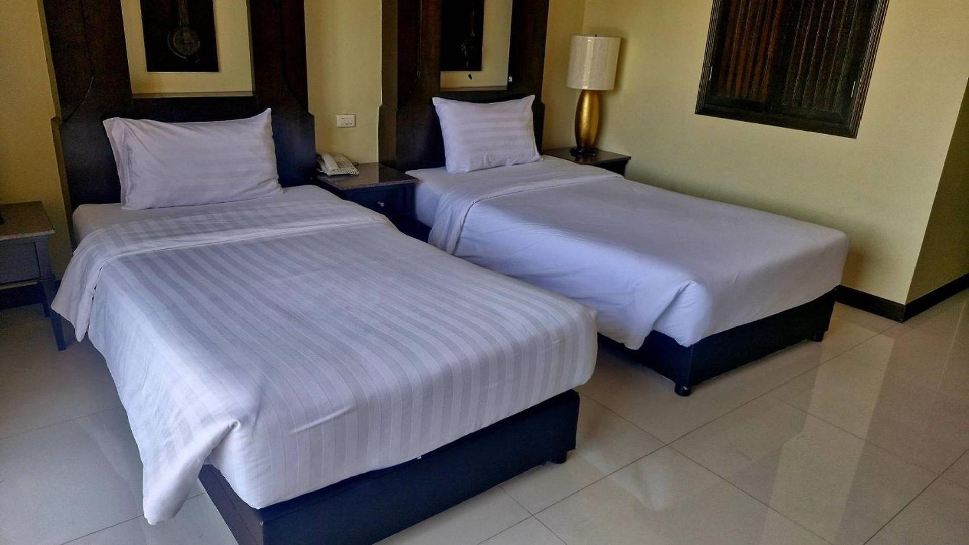 โรงแรม Sunday Chateau En -