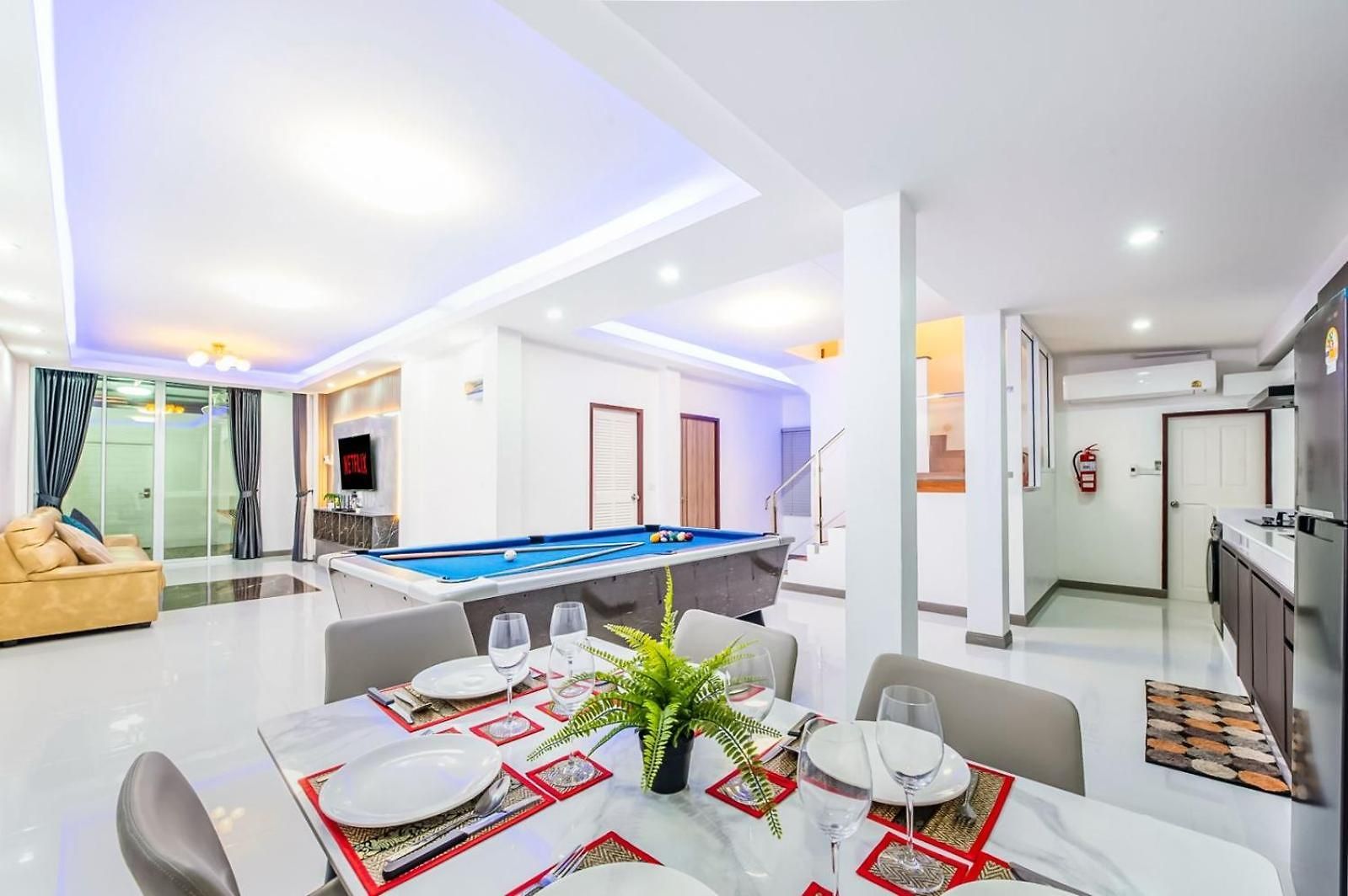 วิลล่า 3 Bedroom Pool Royal Park Village *