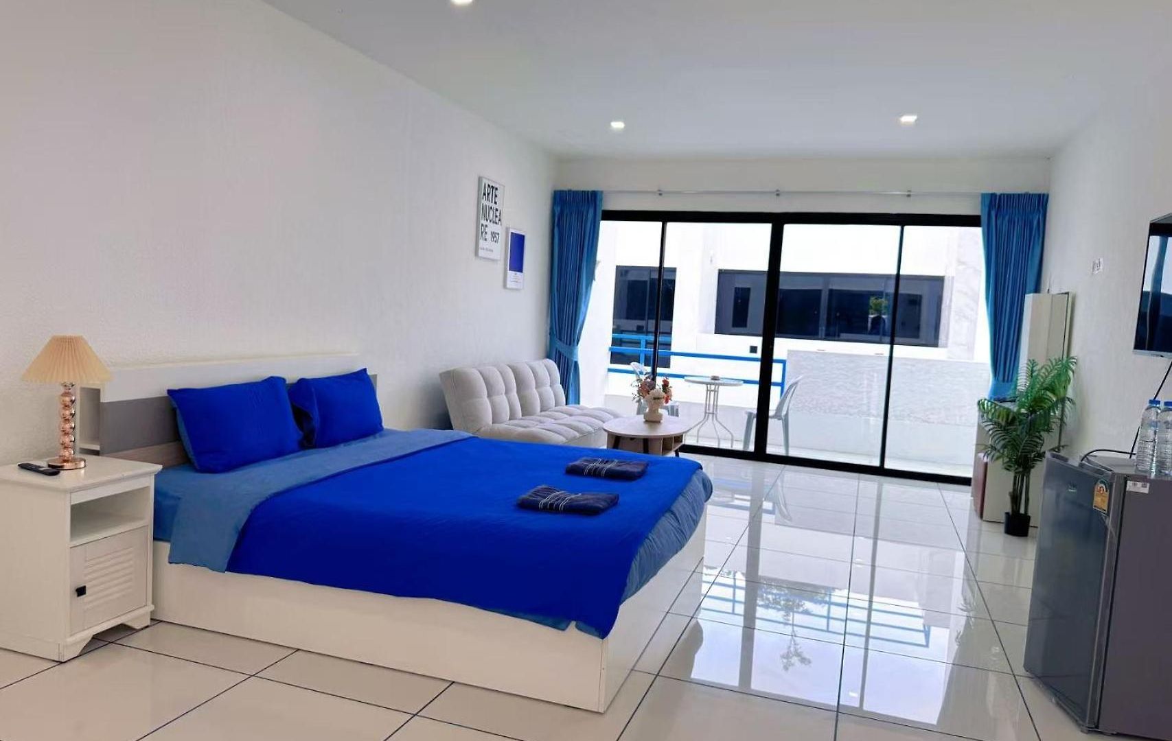 Monalisa Blue Haven Pool โฮมสเตย์ Pattaya
