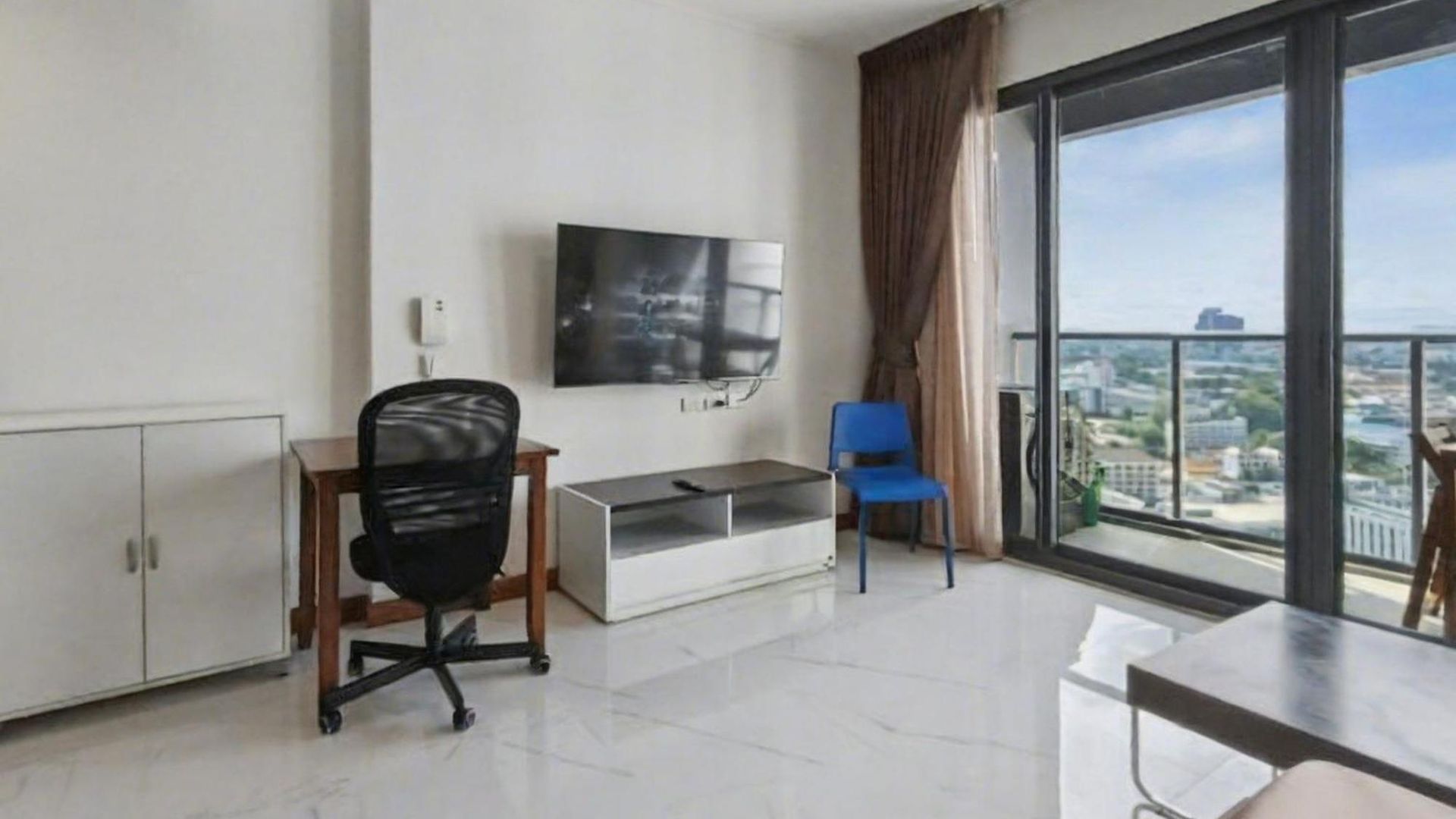 วันหยุดที่บ้าน Luxury Large One Bedroom Seaview Serviced At Wongamat, *