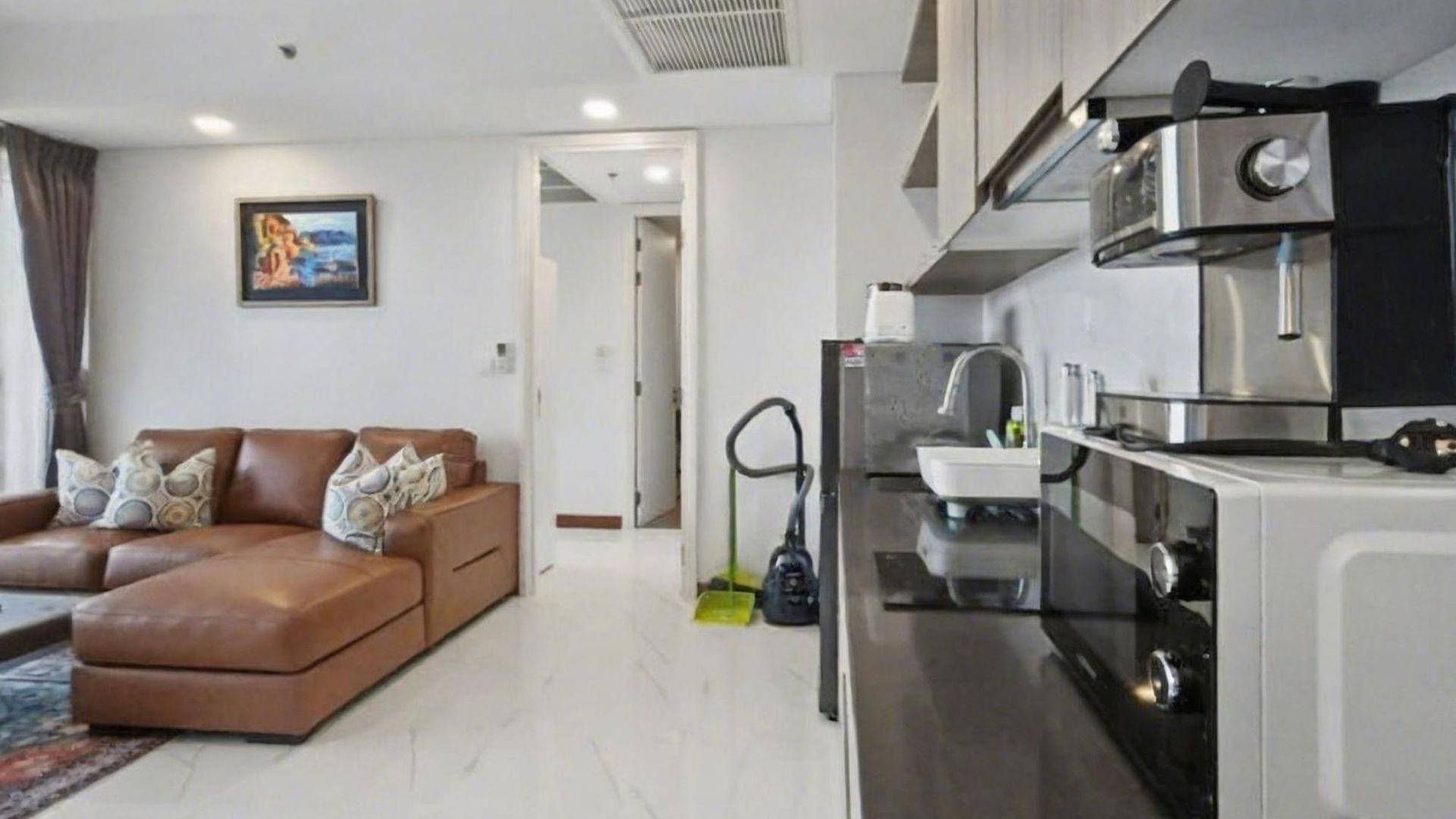 Luxury Large One Bedroom Seaview Serviced At Wongamat, Pattaya