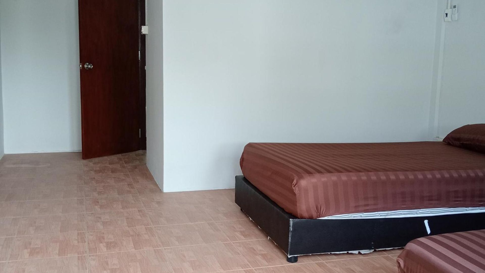 ที่พัก , & Coworking *