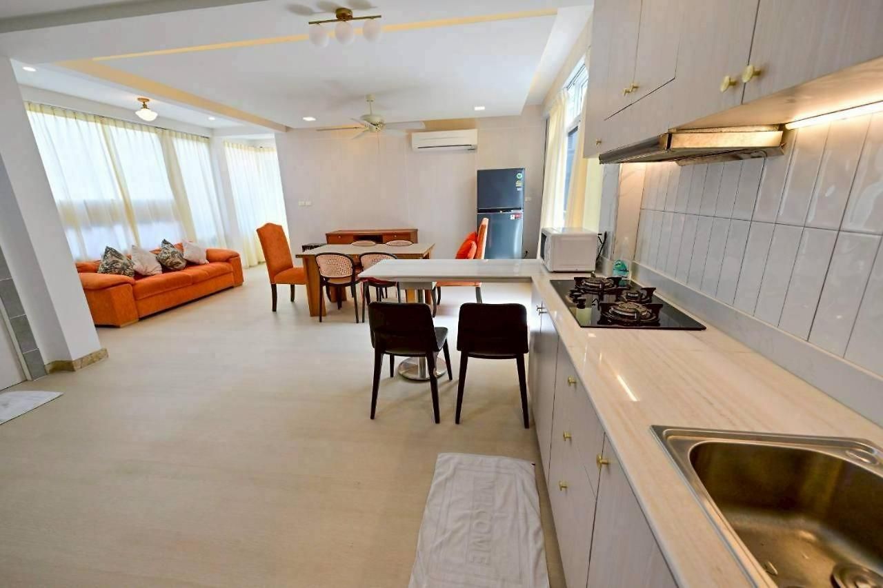 Fiscus 3 Bedrooms With Private Pool. *