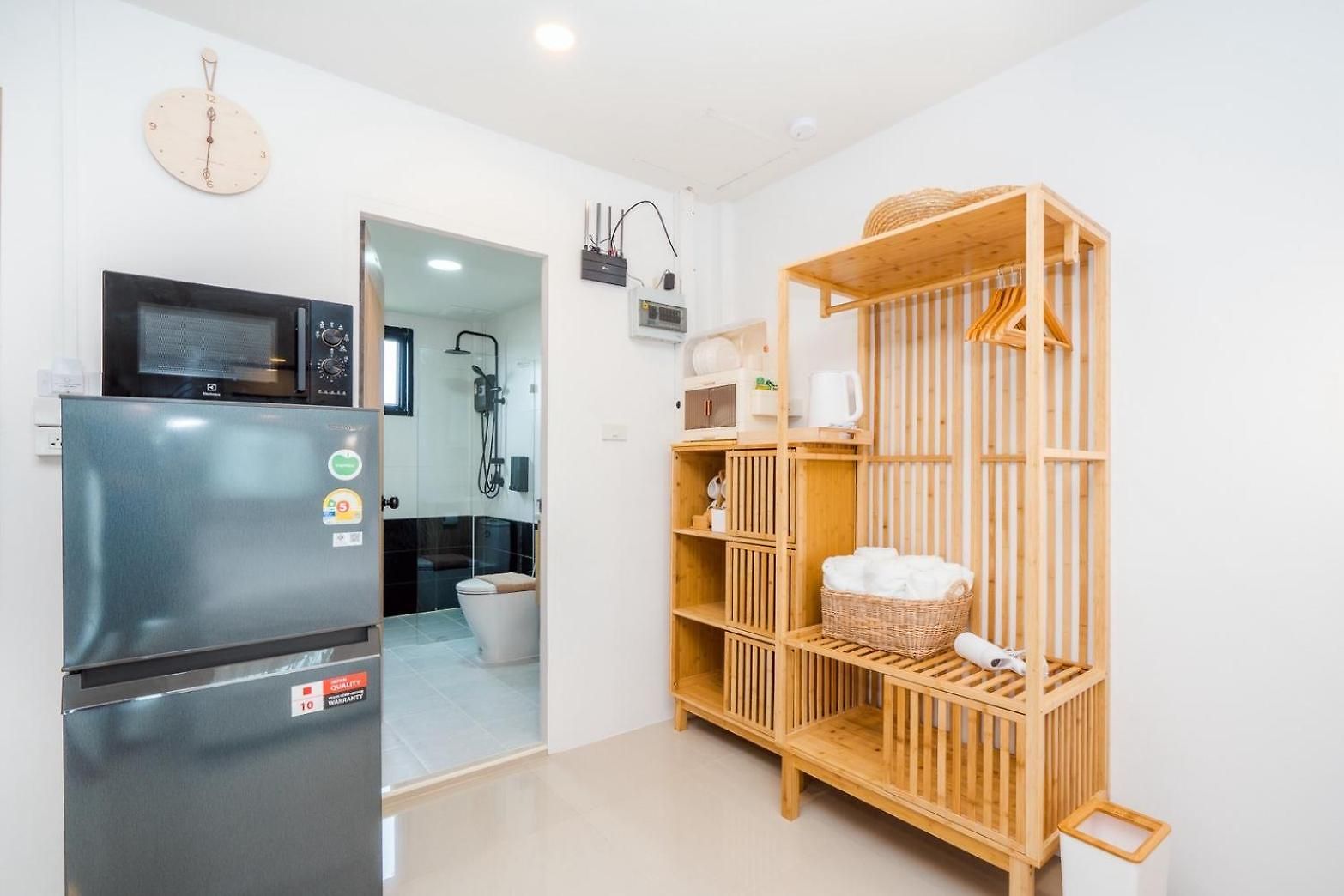 Mega Bed & Breakfast