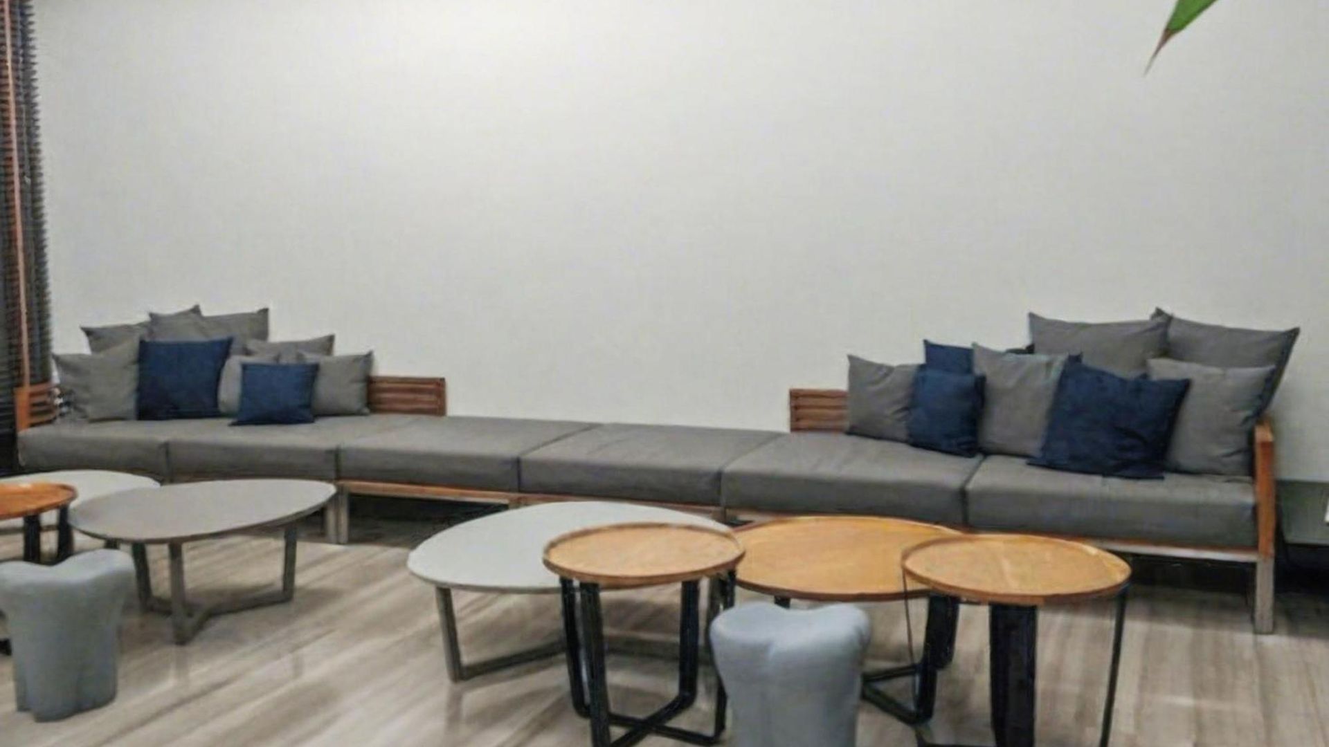 Luxury Large One Bedroom Seaview Serviced At Wongamat, วันหยุดที่บ้าน Pattaya