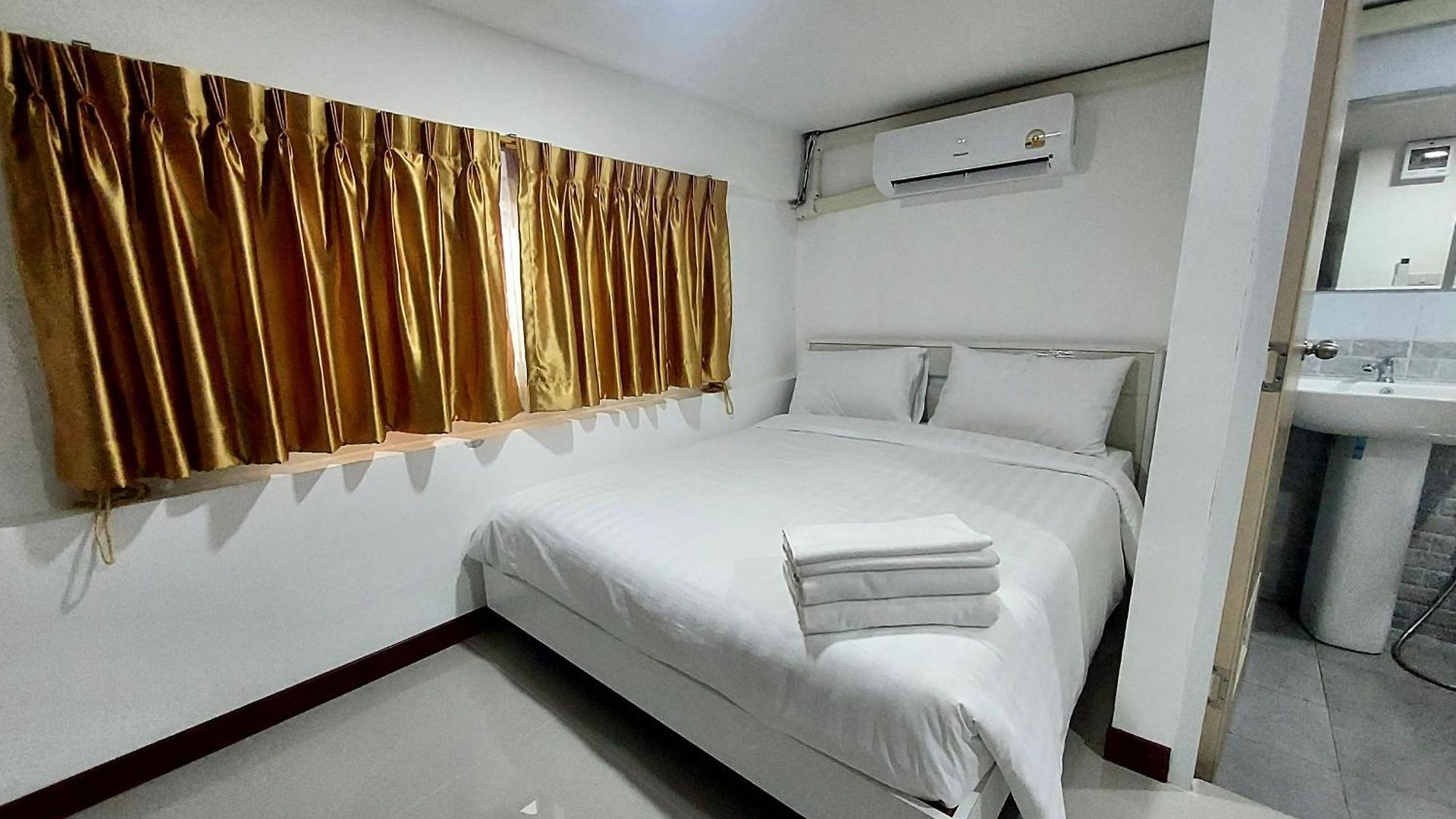 ที่พัก Rustic Comfort Zone, *
