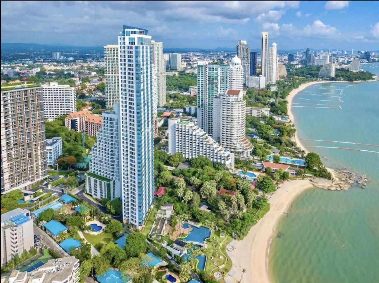 อพาร์ทเม้น The Palm Wongamat X Monthstayz Thailand Pattaya