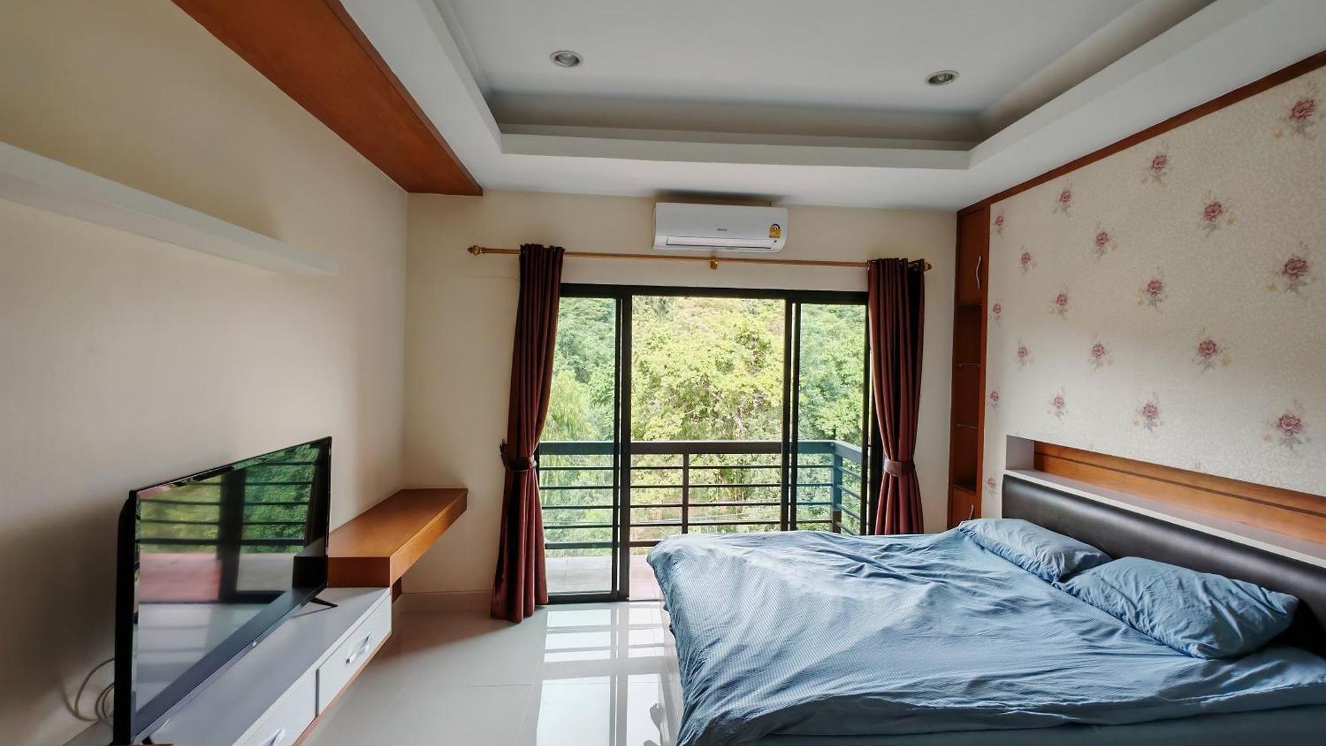 อพาร์ทเม้น Phratamnak Grand - Cozy *