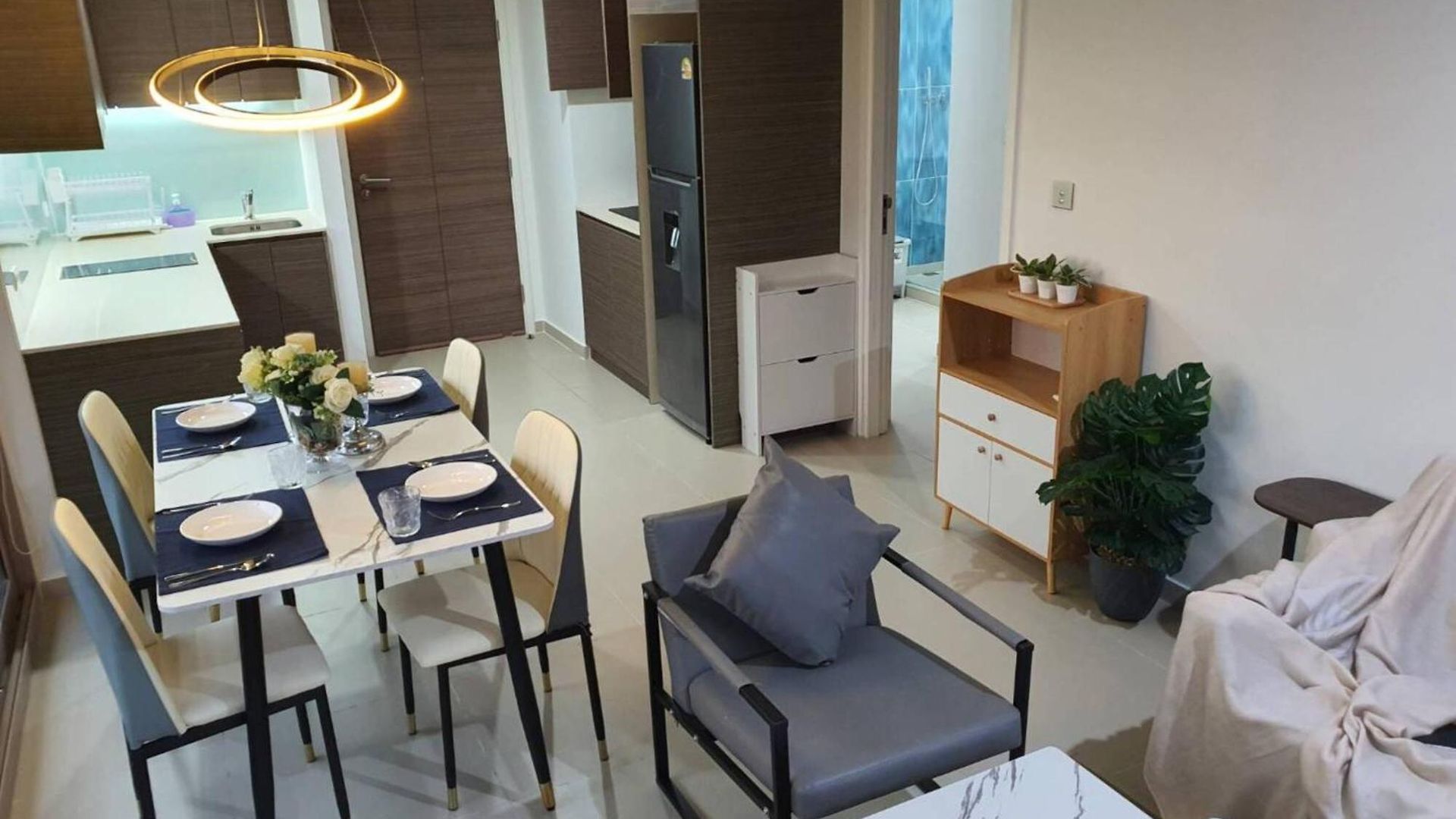 อพาร์ทเม้น The Guestrooms *