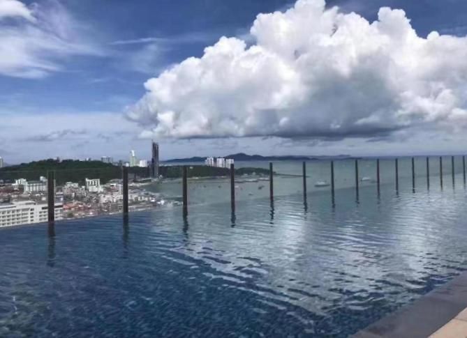 Base Quiet King-bed With Infinity Pool & Free Netflix! อพาร์ทเม้น *