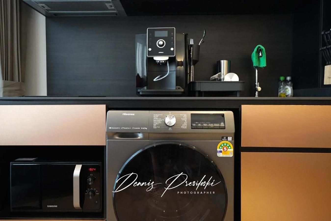 Luxury Edge Seaview อพาร์ทเม้น