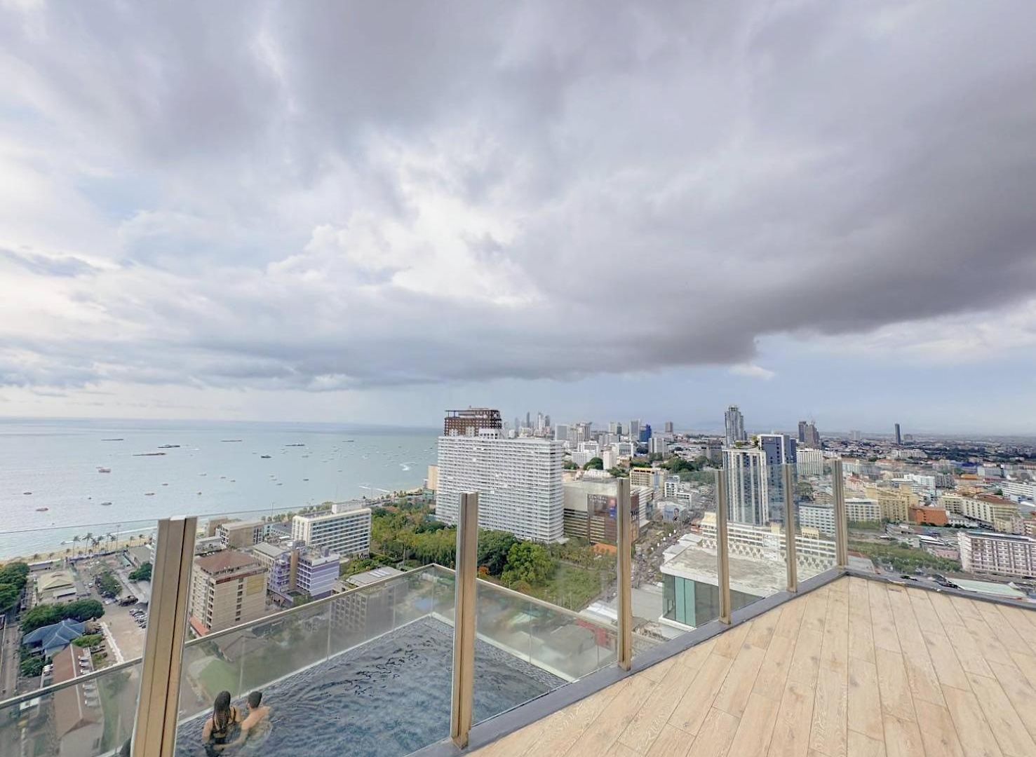 The Base By Uricity อพาร์ทเม้น Pattaya