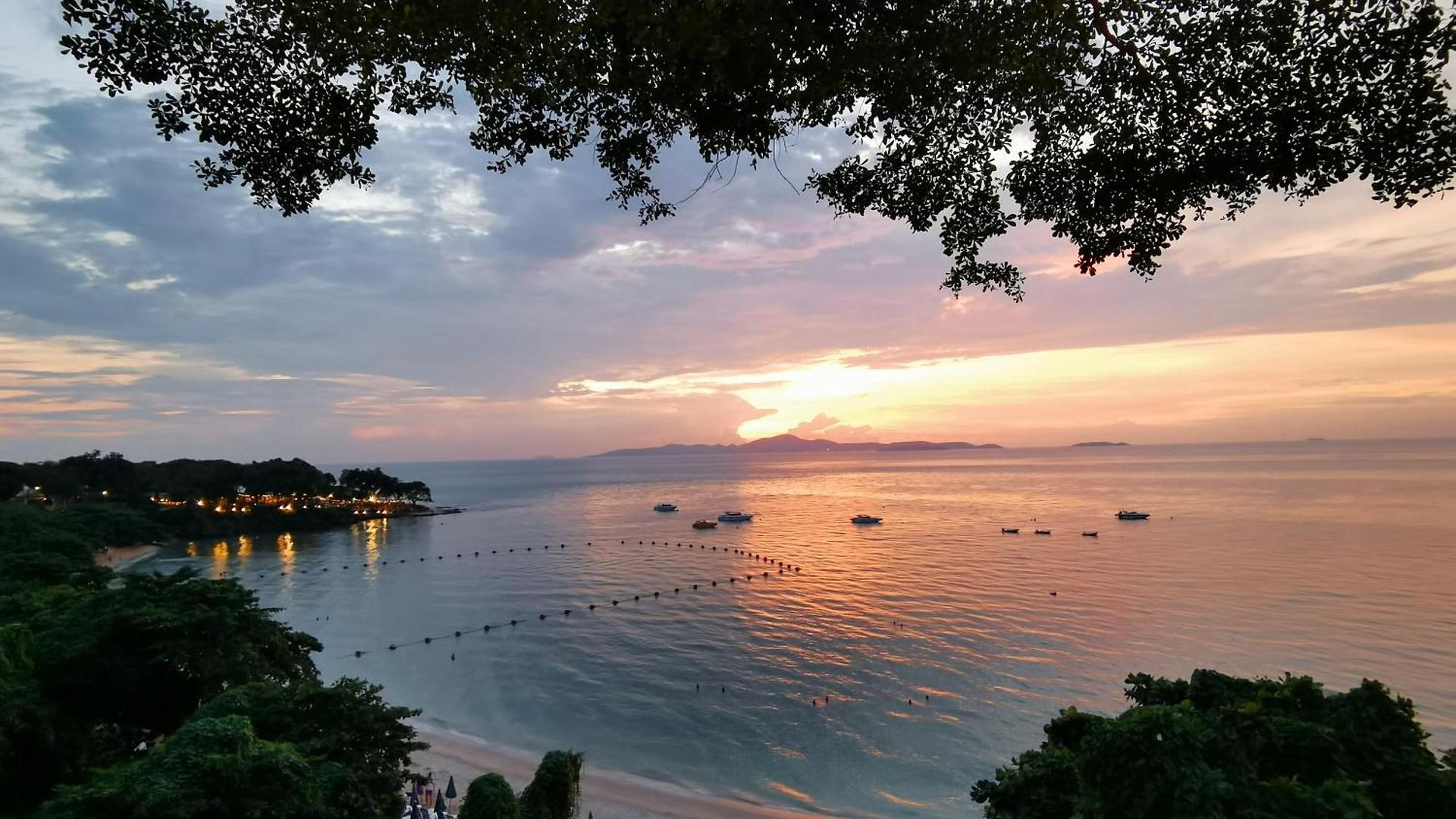 Unixx Sea View
