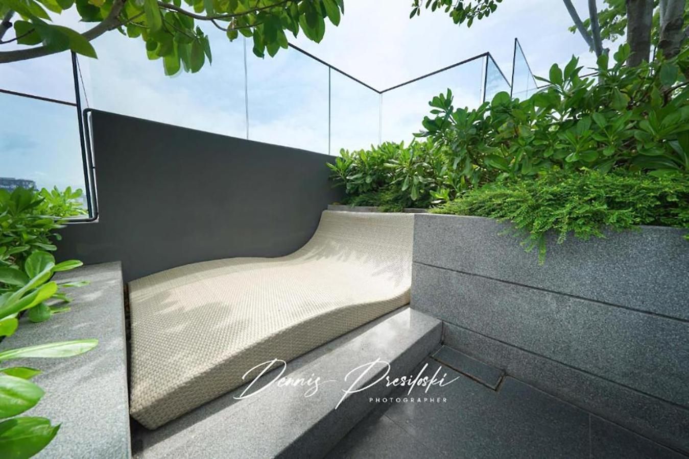 อพาร์ทเม้น Luxury Edge Seaview *