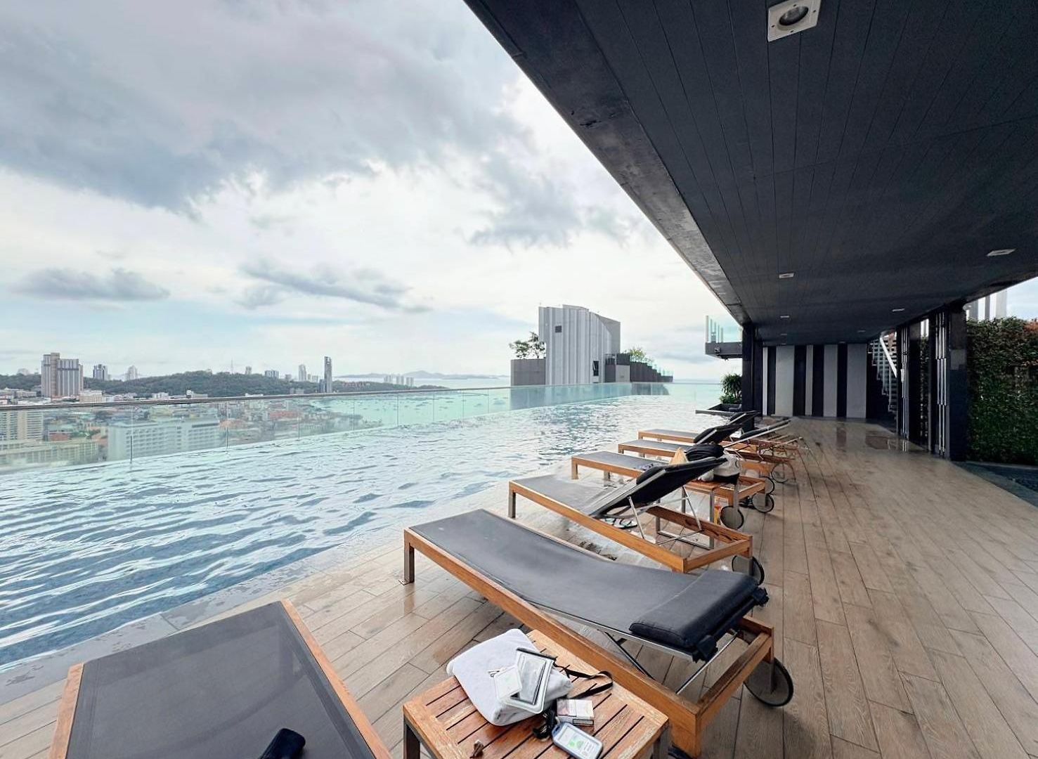 The Base By Uricity อพาร์ทเม้น