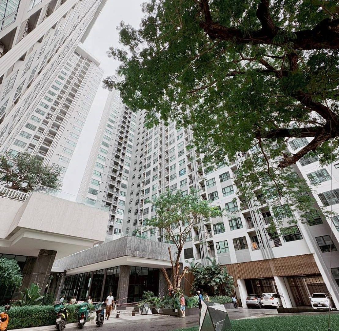 อพาร์ทเม้น The Base By Uricity *