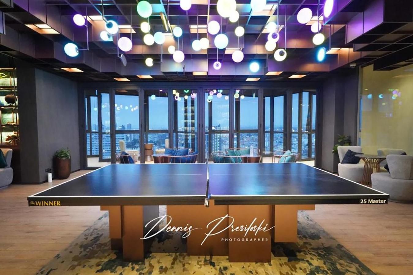 อพาร์ทเม้น Luxury Edge Seaview