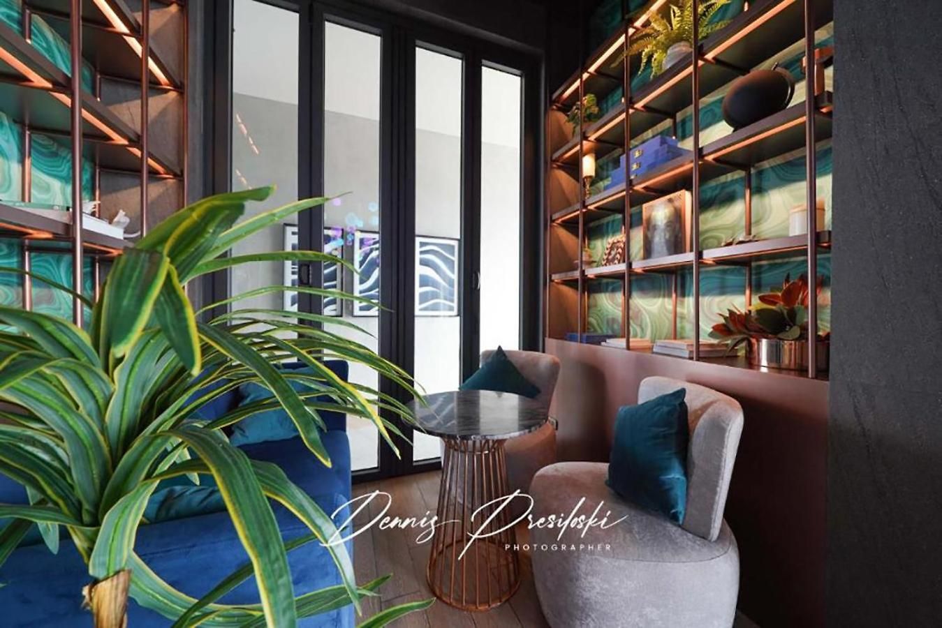 อพาร์ทเม้น Luxury Edge Seaview Pattaya