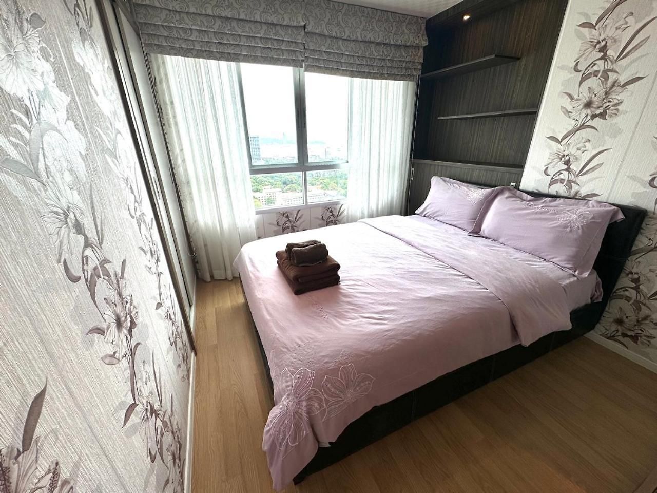Lumpini Naklua Select Pool Pattaya