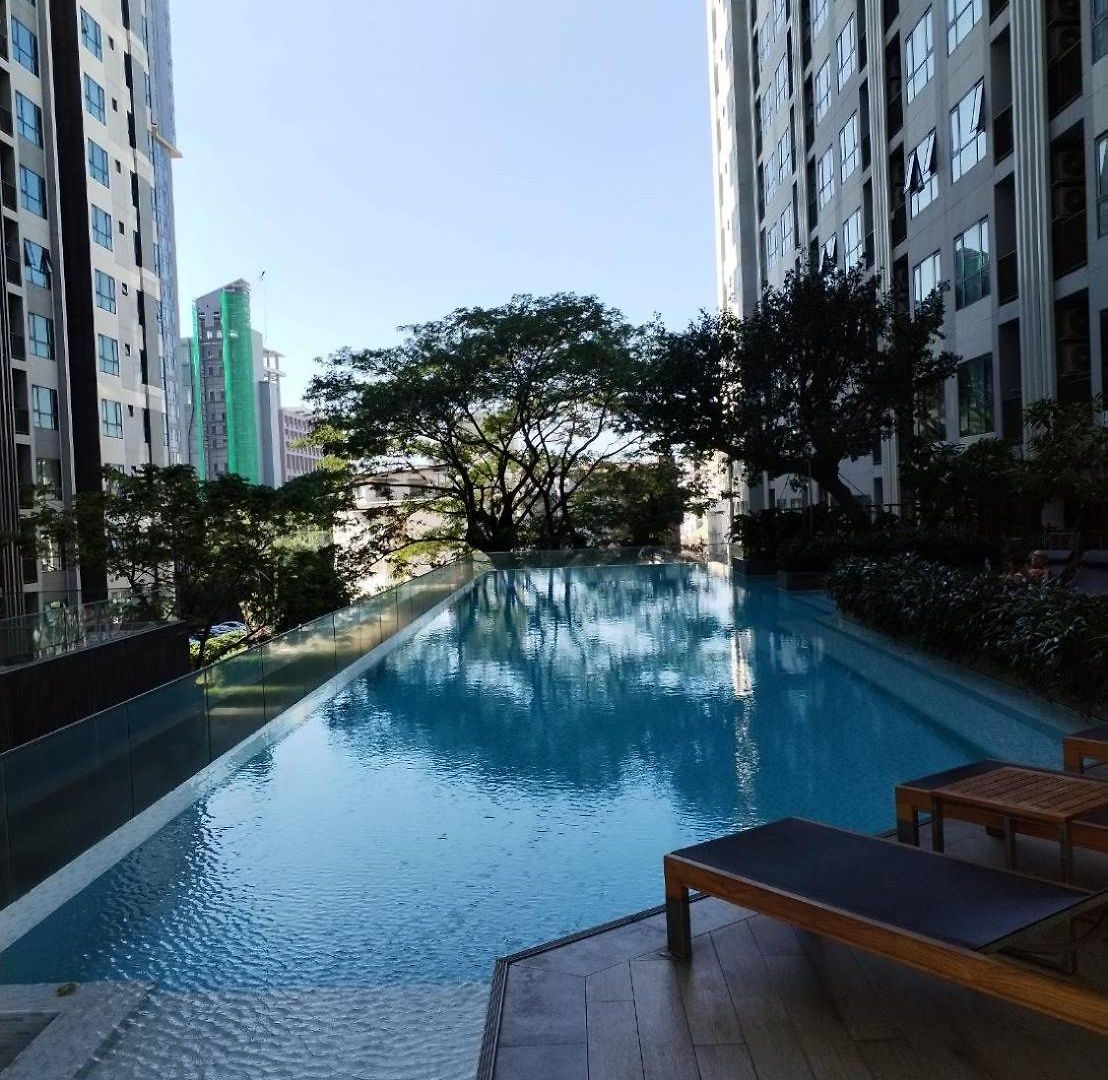 อพาร์ทเม้น The Base By Uricity