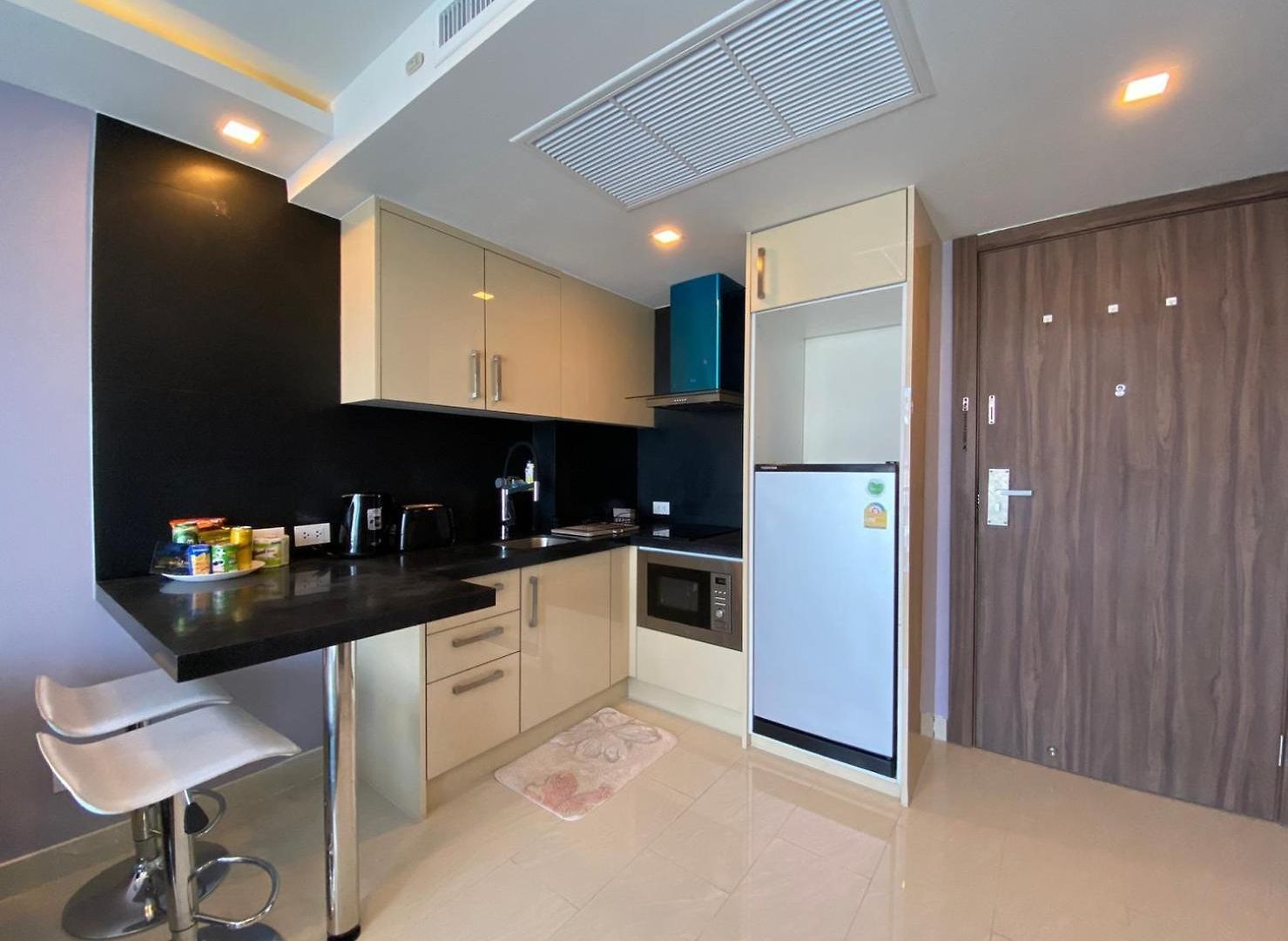Grand Avenue X Monthstayz Thailand อพาร์ทเม้น Pattaya