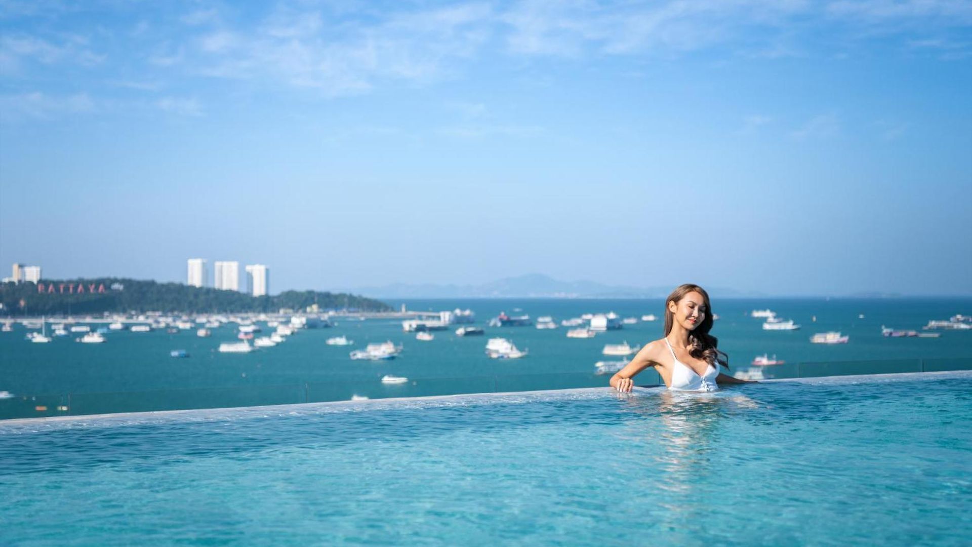 โรงแรมฮิลตัน พัทยา - Sha Extra รีสอร์ท