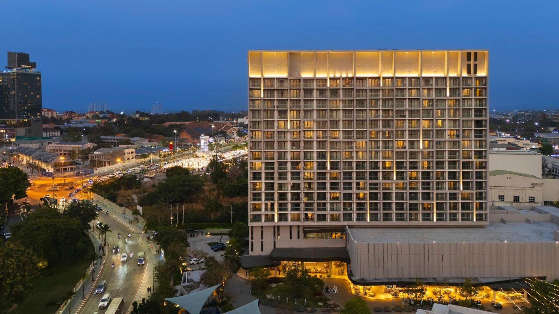 Hotel Ozo North 4*