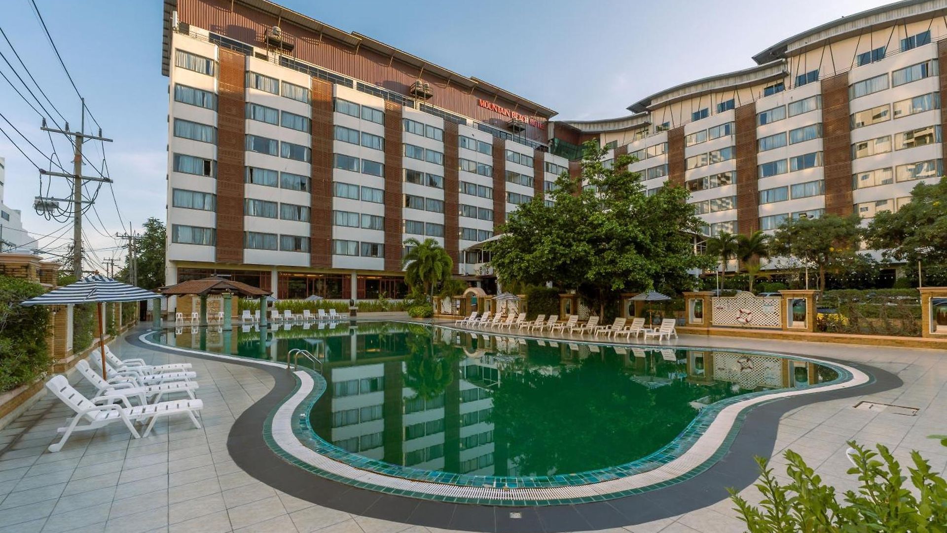 Mountain & Convention Center Hotel 4*