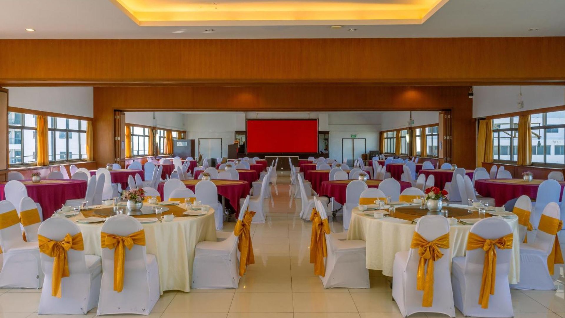 Hotel Mountain & Convention Center 4*