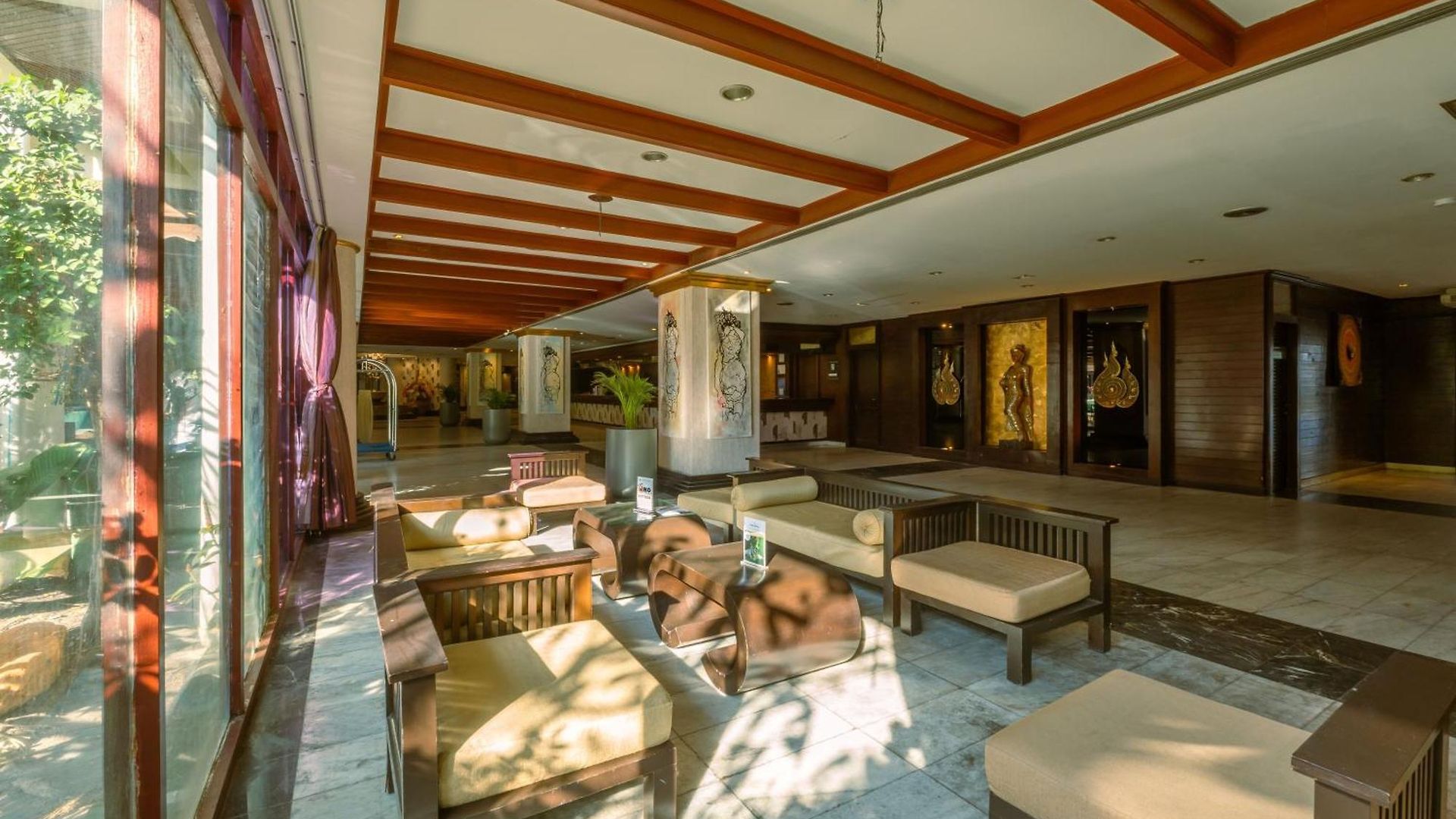 Mountain & Convention Center 4* Pattaya