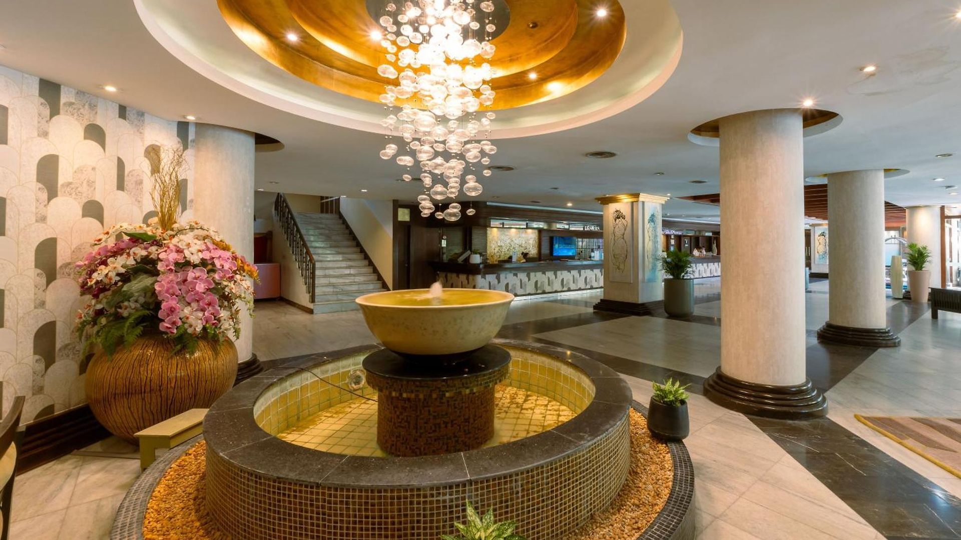 Hotel Mountain & Convention Center 4*