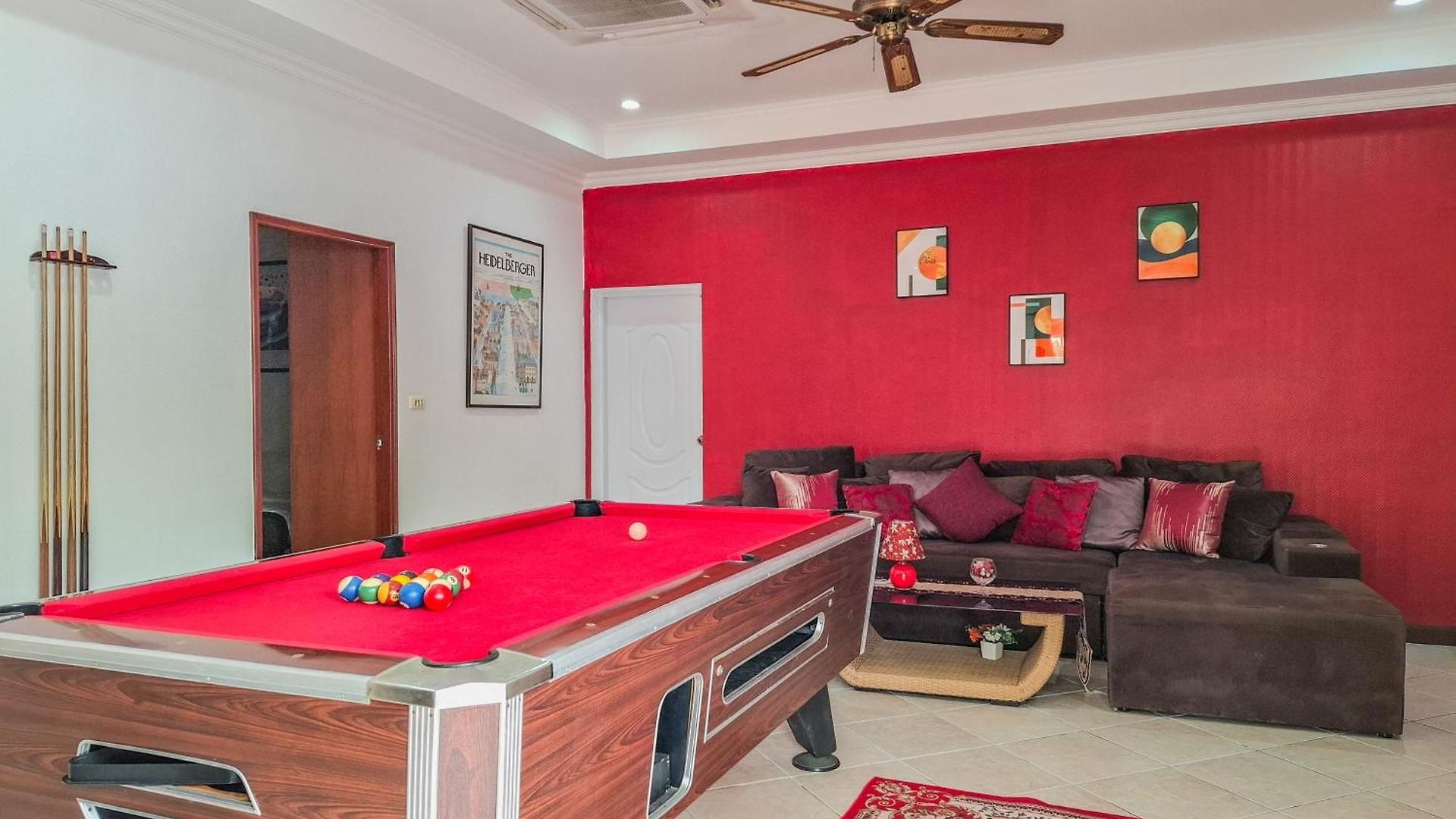 Villa Private Pool 3b Snooker Karaoke 200m Pattaya