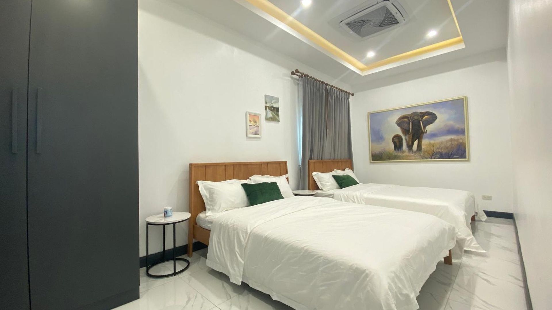 H1市中心稀有的直达私家海滩的现代豪华泳池别墅h * Pattaya