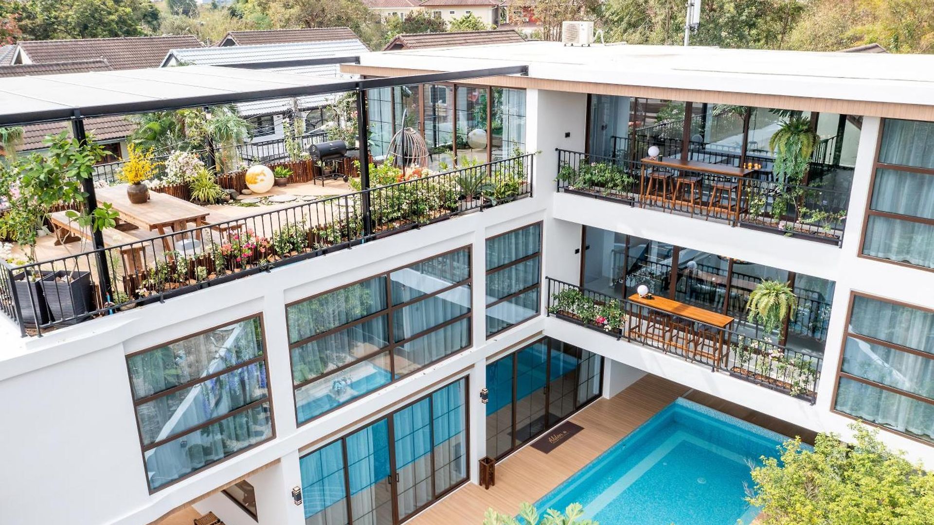 市中心近海6卧奢华泳池别墅alden Design Pool วิลล่า